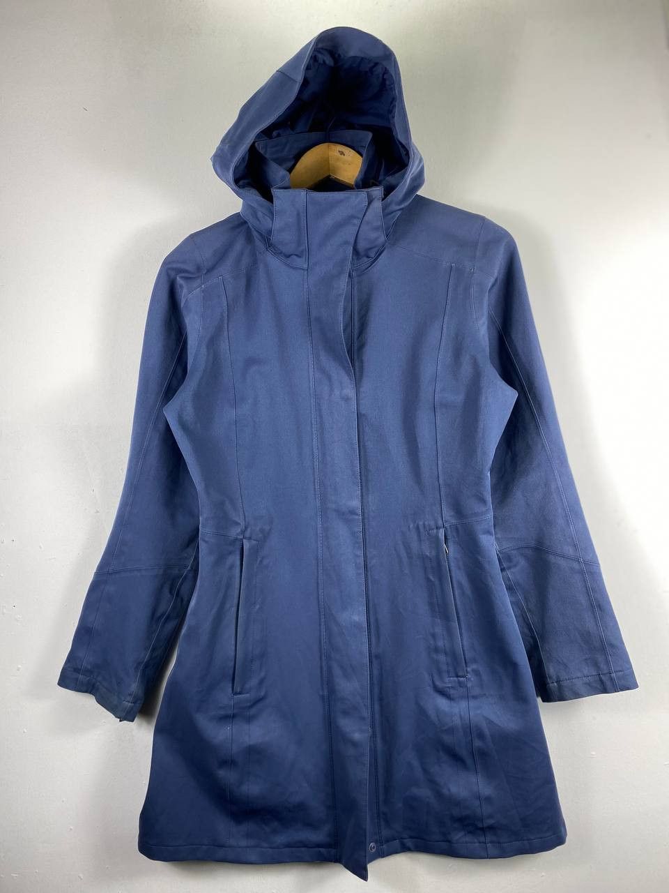 Patagonia patagonia h2no waterproof long jacket nice design Size XS / US 0-2 / IT 36-38 - 1 Thumbnail