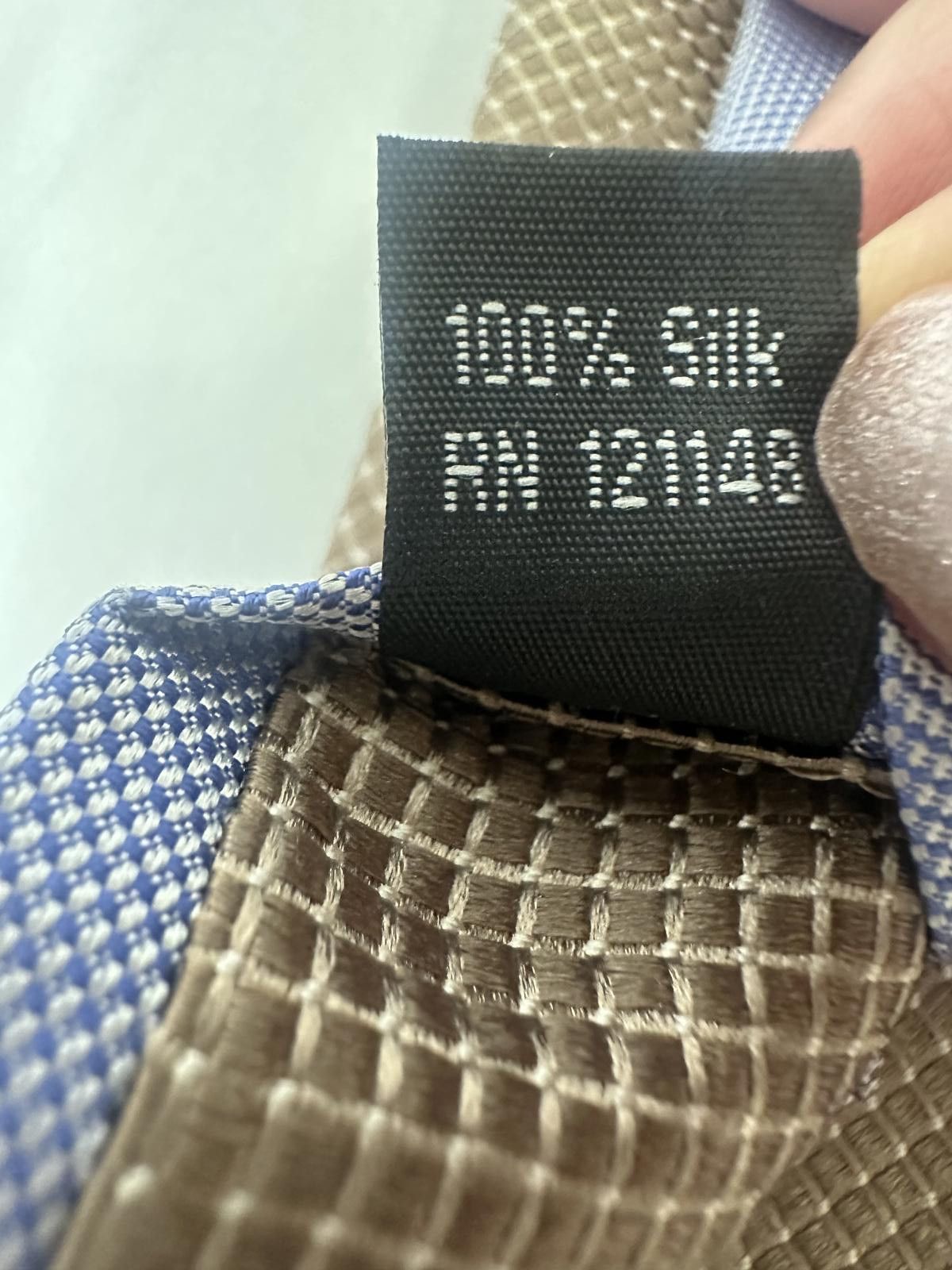 Saks Fifth Avenue Saks Fifth Avenue classic elegant textured gold silk necktie Size ONE SIZE - 2 Thumbnail
