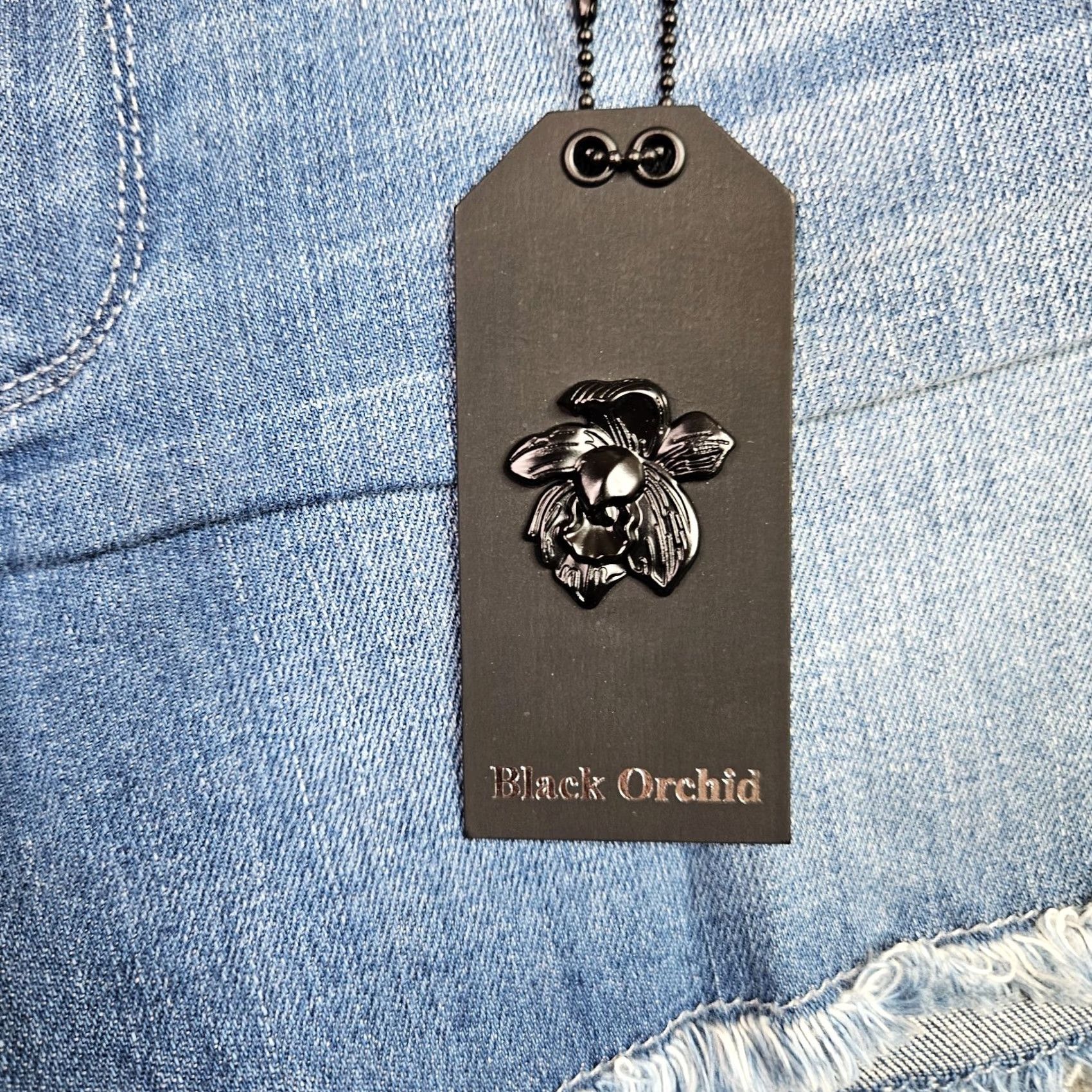 Denime Black Orchid Denim Shorts Women Mid Rise Distressed Frayed Hem Blue NWT Sz 31 Size 24" / US 00 / IT 34 - 4 Thumbnail