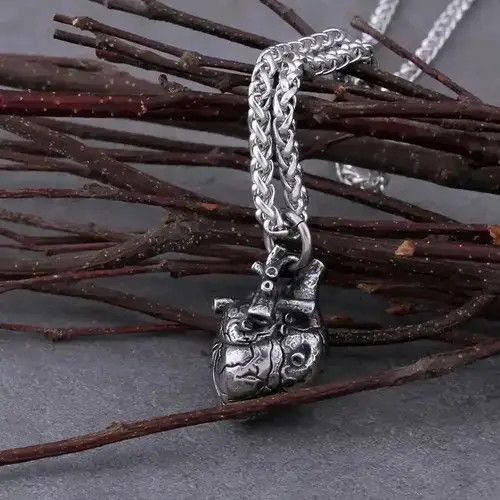 Vintage Anatomical Heart Pendant Necklace Size ONE SIZE - 1 Thumbnail