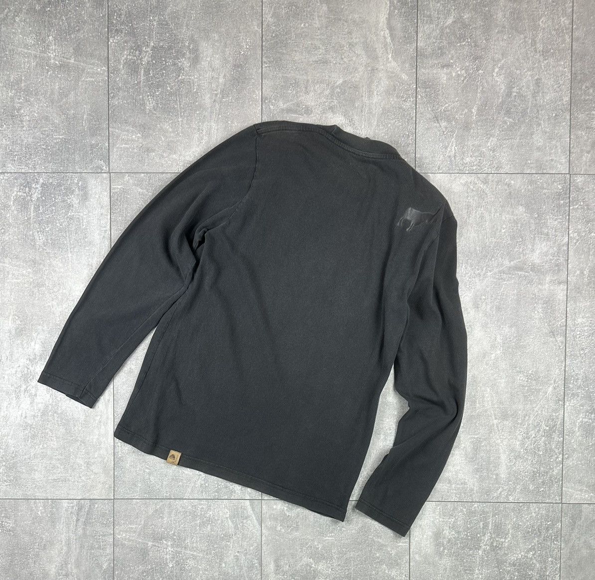 Nike ACG Nike ACG Overprint Logo Long Sleeve Size US S / EU 44-46 / 1 - 12 Thumbnail
