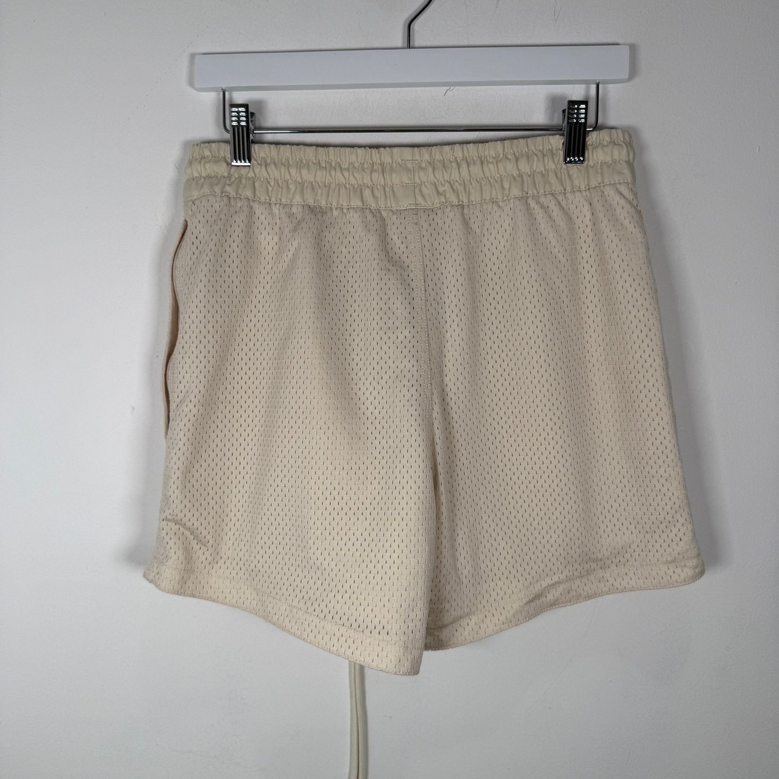 Fear of God × NBA Fear Of God x NBA x Nike Cream Basketball Shorts Size S Size US 30 / EU 46 - 7 Thumbnail