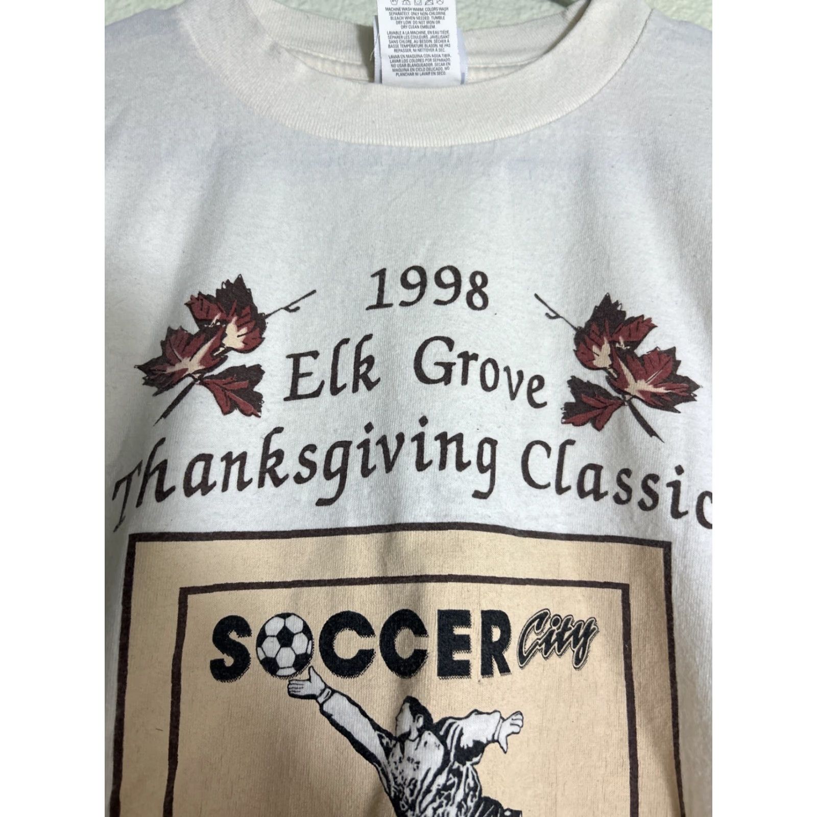 Jerzees VINTAGE Elk Grove Thanksgiving Soccer T Shirt Men L White 1998 Shirt Mens Size US L / EU 52-54 / 3 - 7 Thumbnail