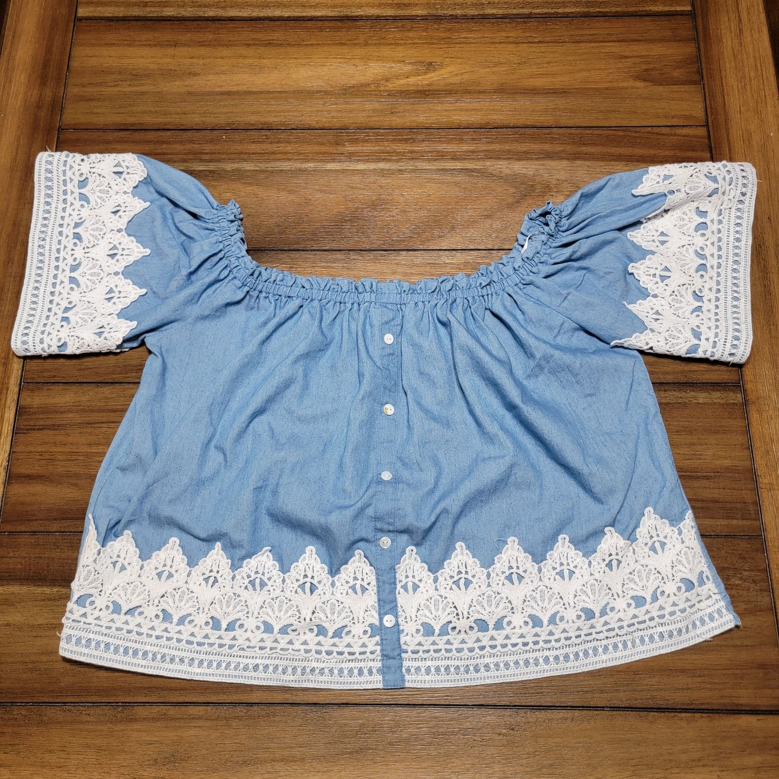 Other Love J Crop Off Shoulder Blouse w/ White Lace - Size Medium Size M / US 6-8 / IT 42-44 - 1 Thumbnail