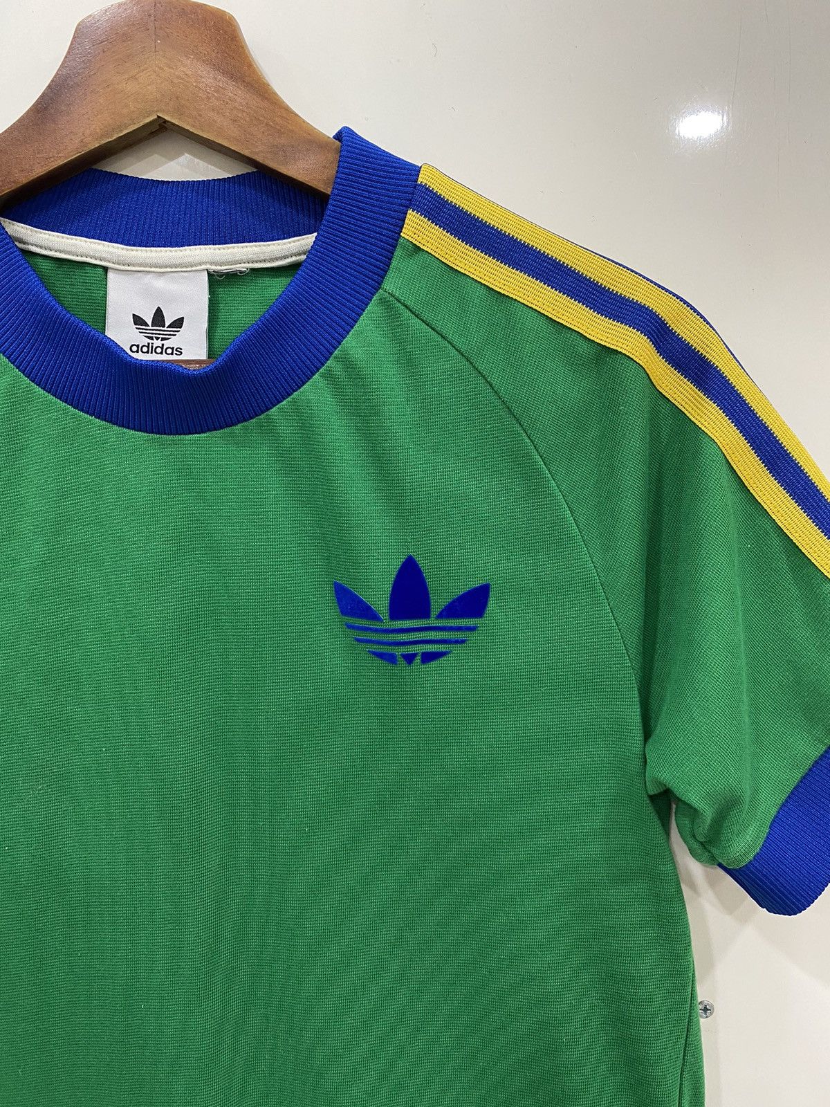 Adidas Afidas three stripes tre foil logo side tape Size US XS / EU 42 / 0 - 3 Thumbnail
