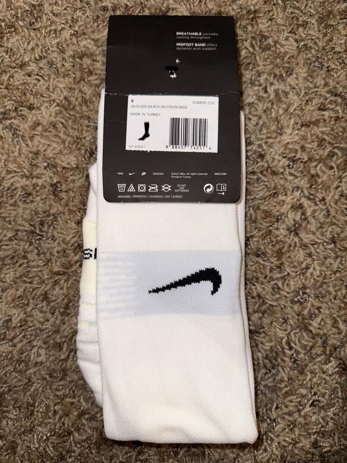 Nike Nike Men’s MatchFit Knee-High Soccer Socks Size ONE SIZE - 7 Thumbnail