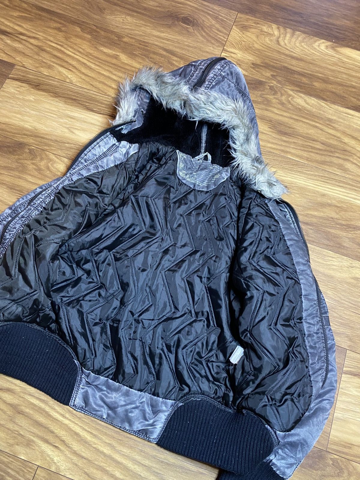 Japanese Brand Jacket Alaska Faux Fur Jacket Fishbone Japanese Style Size US XS / EU 42 / 0 - 8 Thumbnail