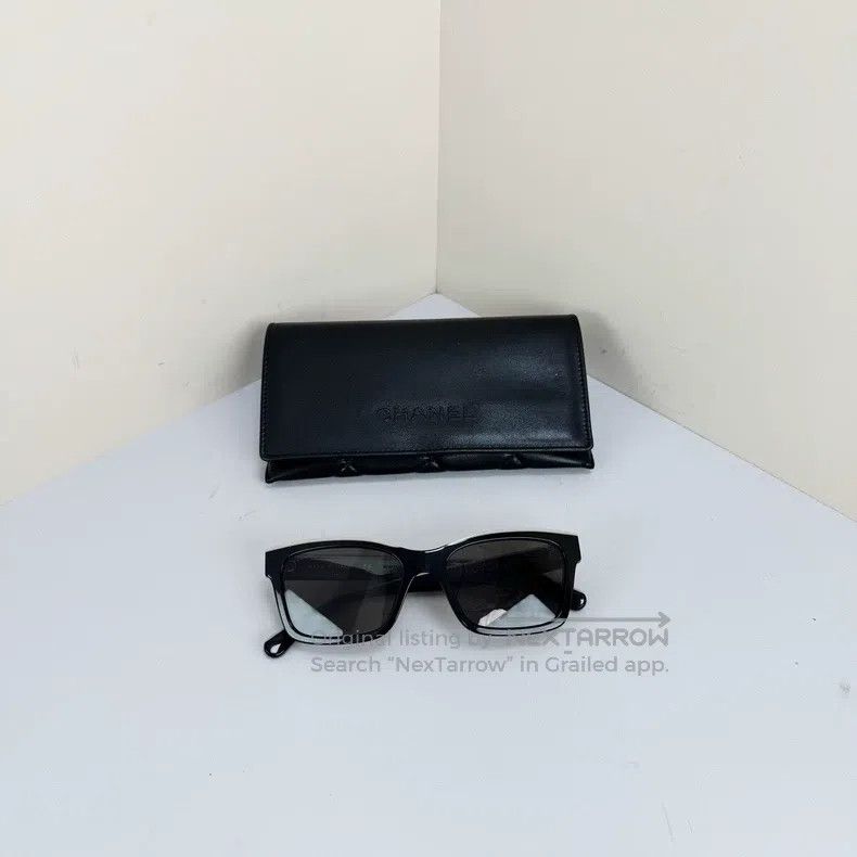 Chanel Chanel Black Letter Logo Sunglasses Size ONE SIZE - 2 Thumbnail