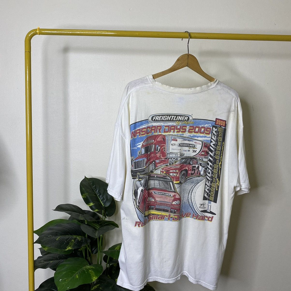 NASCAR × Vintage Vintage 2009 Freightliner of Arizona Nascar Jays Distressed Size US XL / EU 56 / 4 - 1 Thumbnail