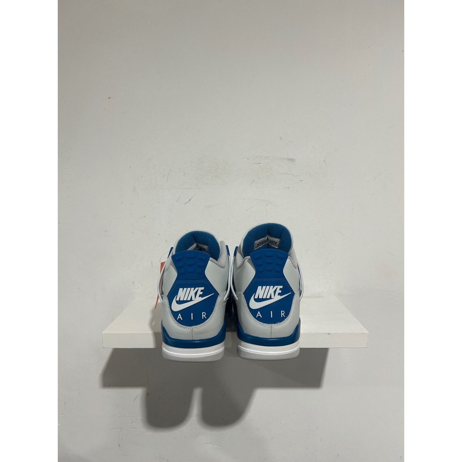 Nike JORDAN 4 RETRO MILITARY BLUE SIZE 8.5 NEW Size US 8.5 / EU 41-42 - 4 Thumbnail