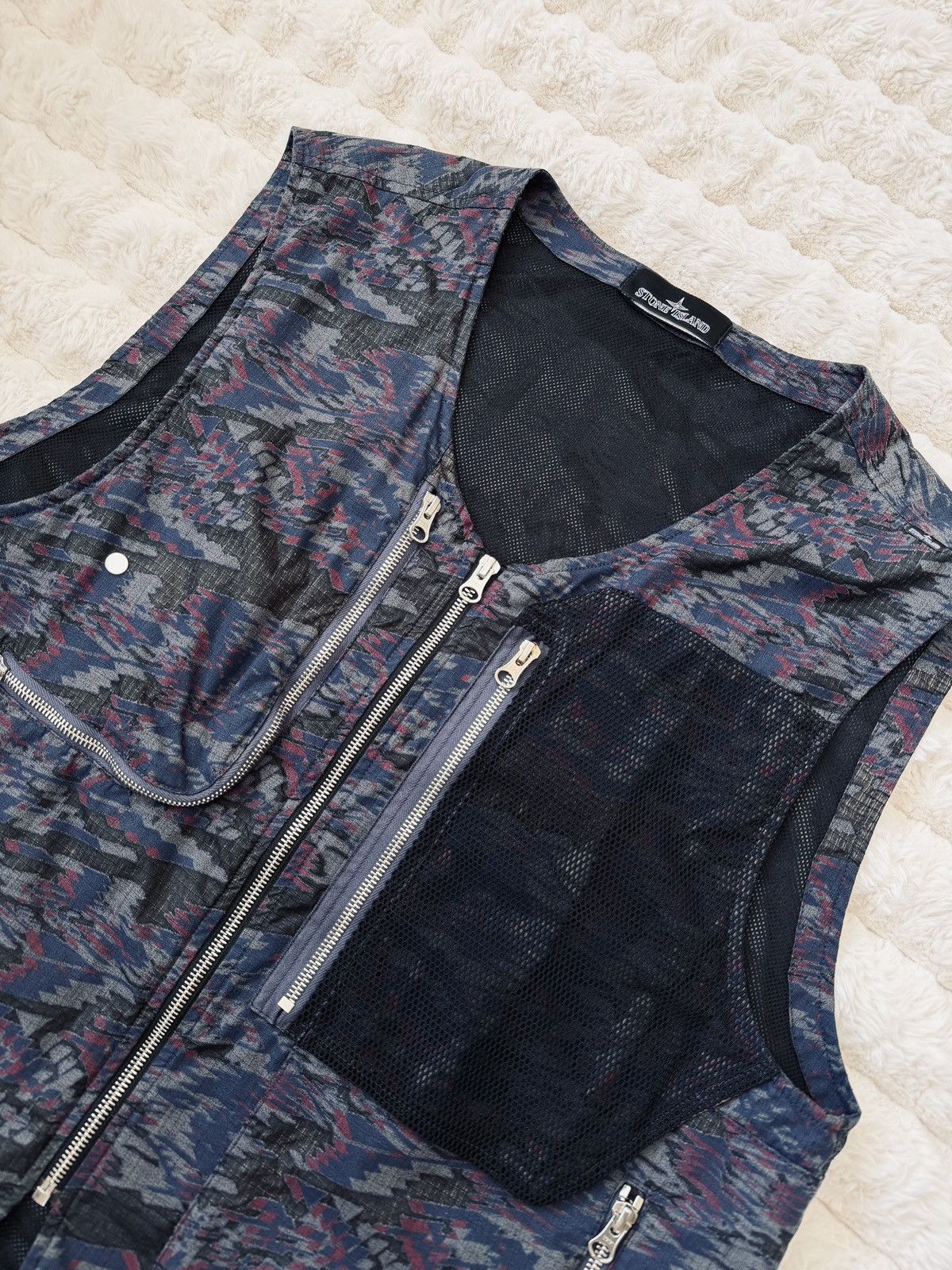 Stone Island Shadow Project Stone Island Shadow Project multi pocket Vest Size US L / EU 52-54 / 3 - 2 Thumbnail