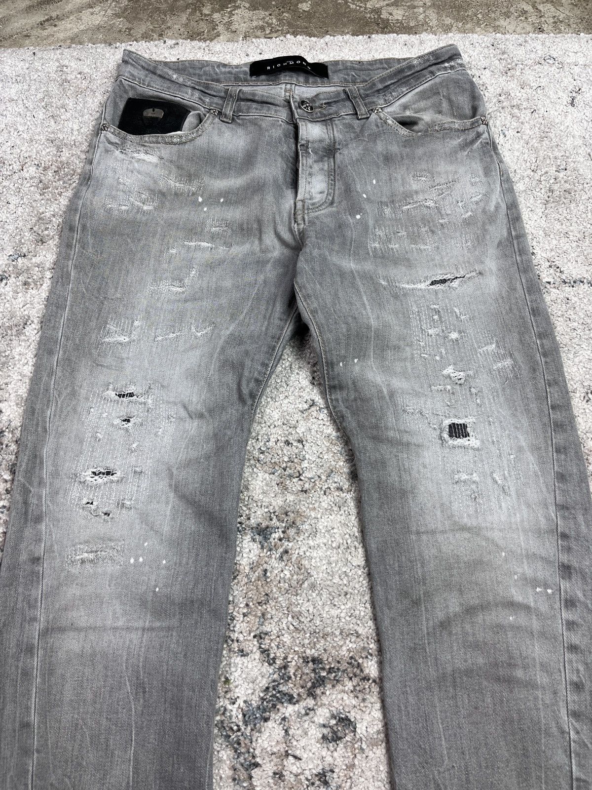 John Richmond RICHMOND DISTRESSED REPAIRED FADED DENIM PANTS - LOT № 3258 Size US 32 / EU 48 - 4 Thumbnail