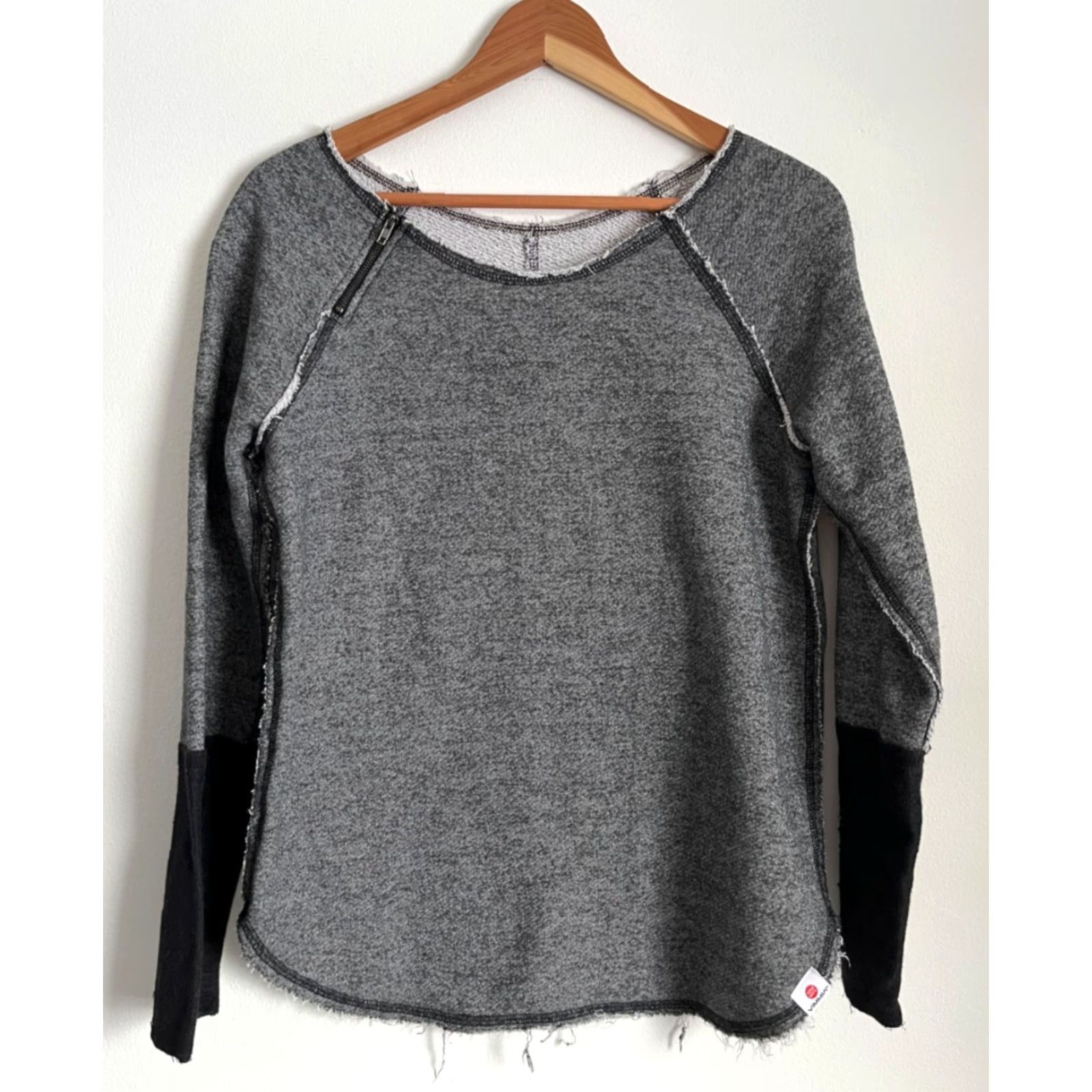 Vintage VINTAGE Women's Vimmia French Terry Sweatshirt Side Zip Sz S Size S / US 4 / IT 40 - 2 Thumbnail