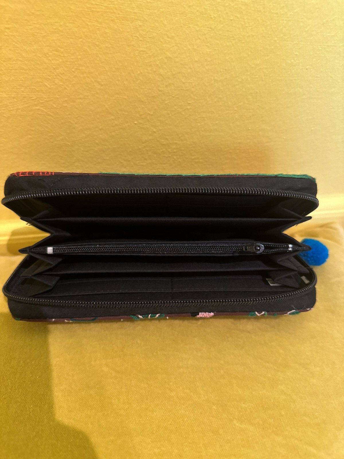 Other Colorful Embroidered Wallet Size ONE SIZE - 8 Thumbnail
