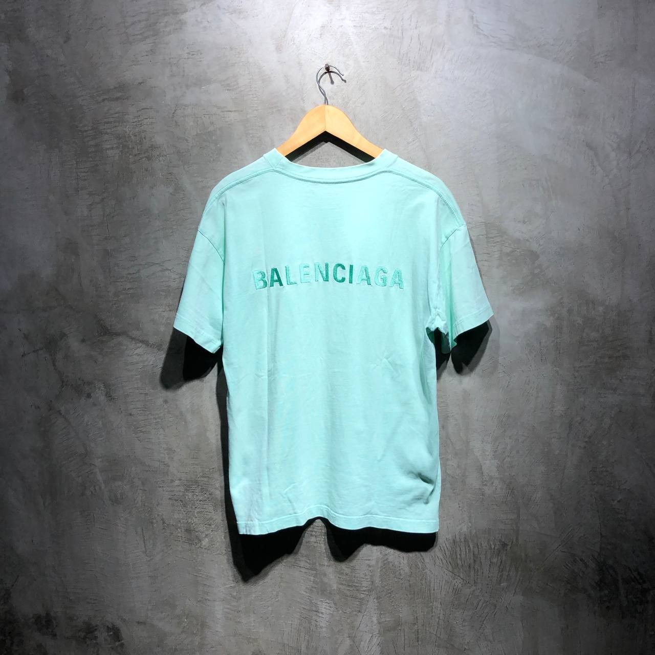 Balenciaga Balenciaga Embroidered tee Size US M / EU 48-50 / 2 - 1 Thumbnail