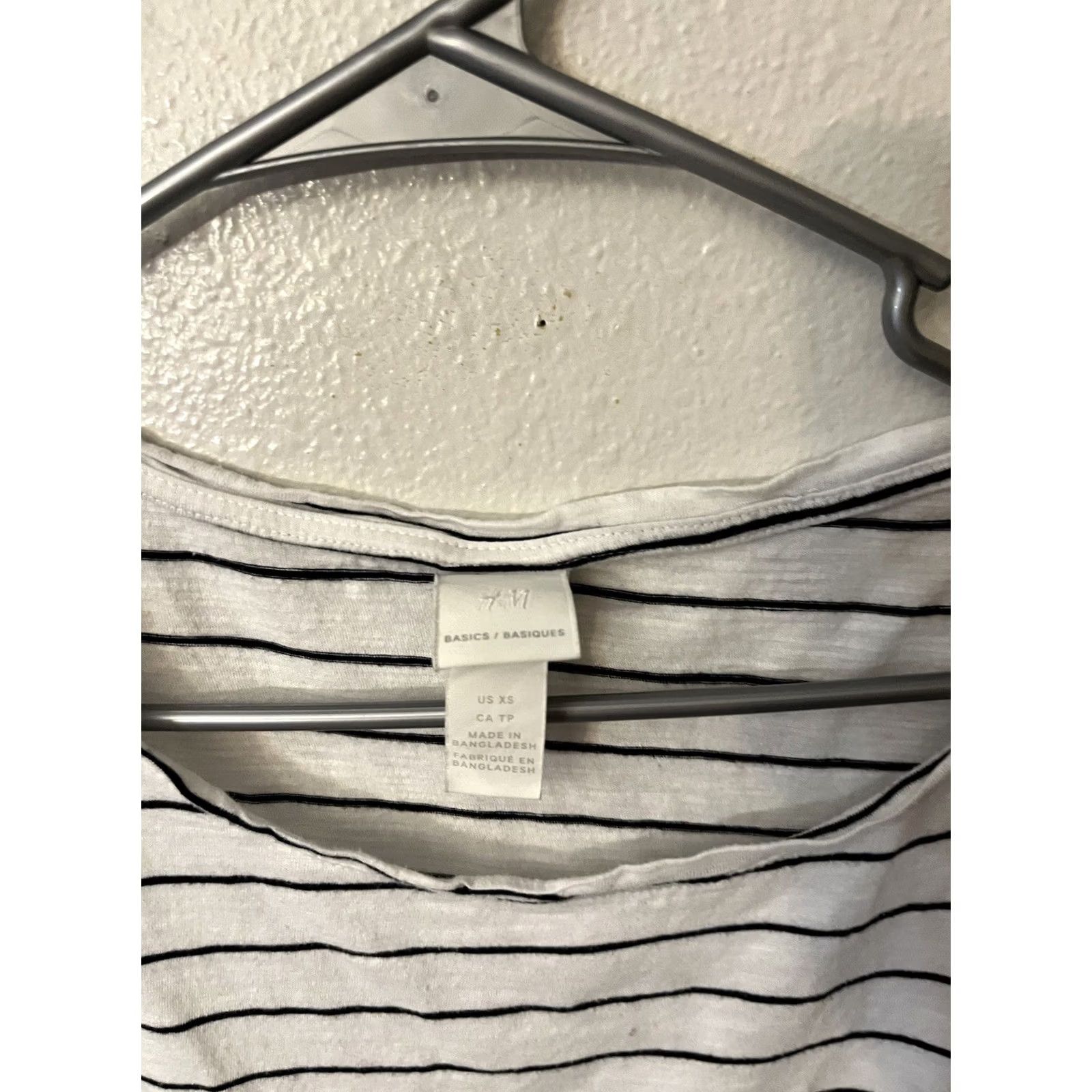 H&M H&M Basic White Striped Short Sleeve T Shirt XS Women Casual Size XS / US 0-2 / IT 36-38 - 2 Thumbnail