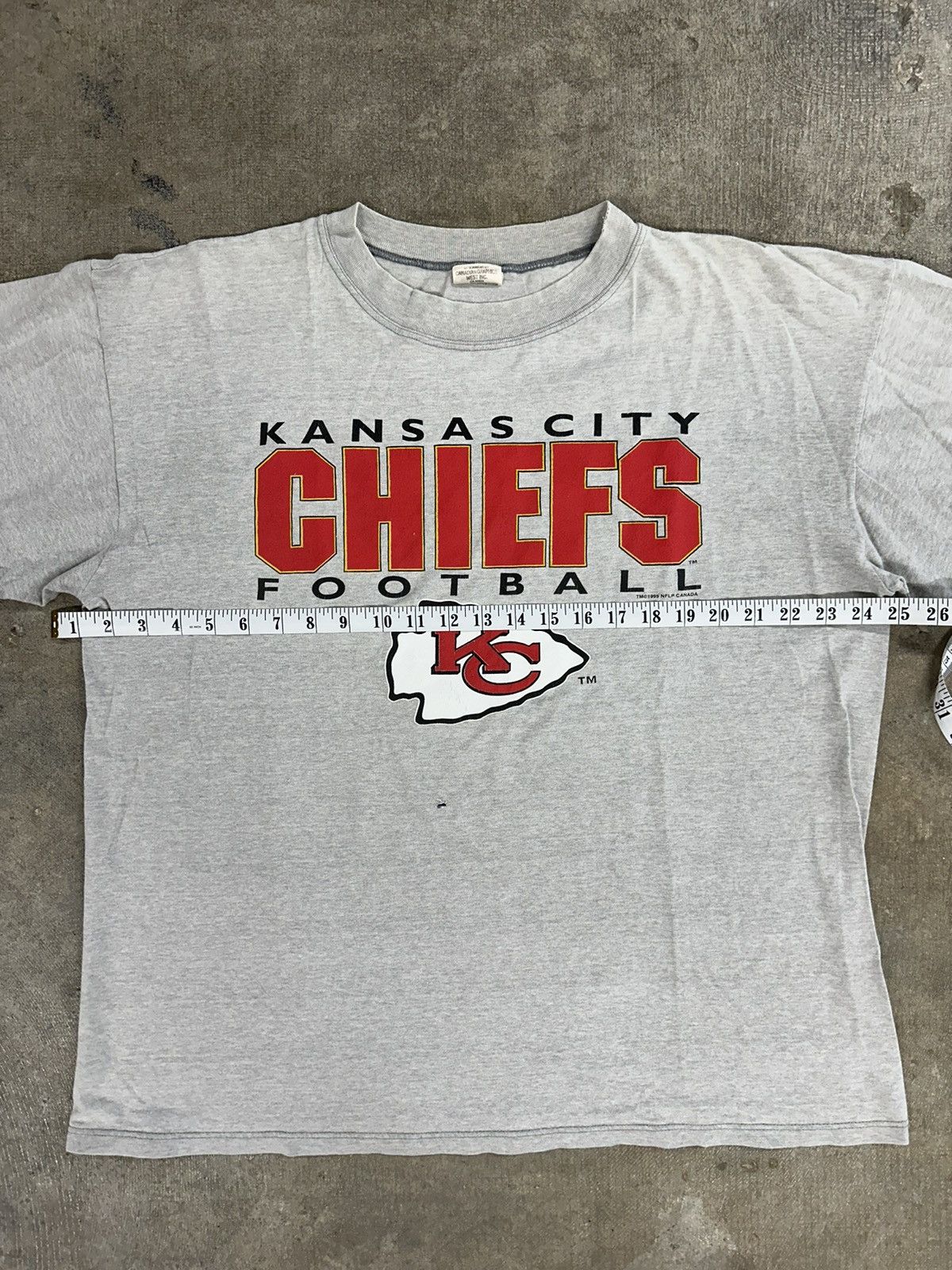 NFL × Vintage Vintage 90s Waves Kansas City Chiefs NFL T-Shirt Size US L / EU 52-54 / 3 - 7 Thumbnail