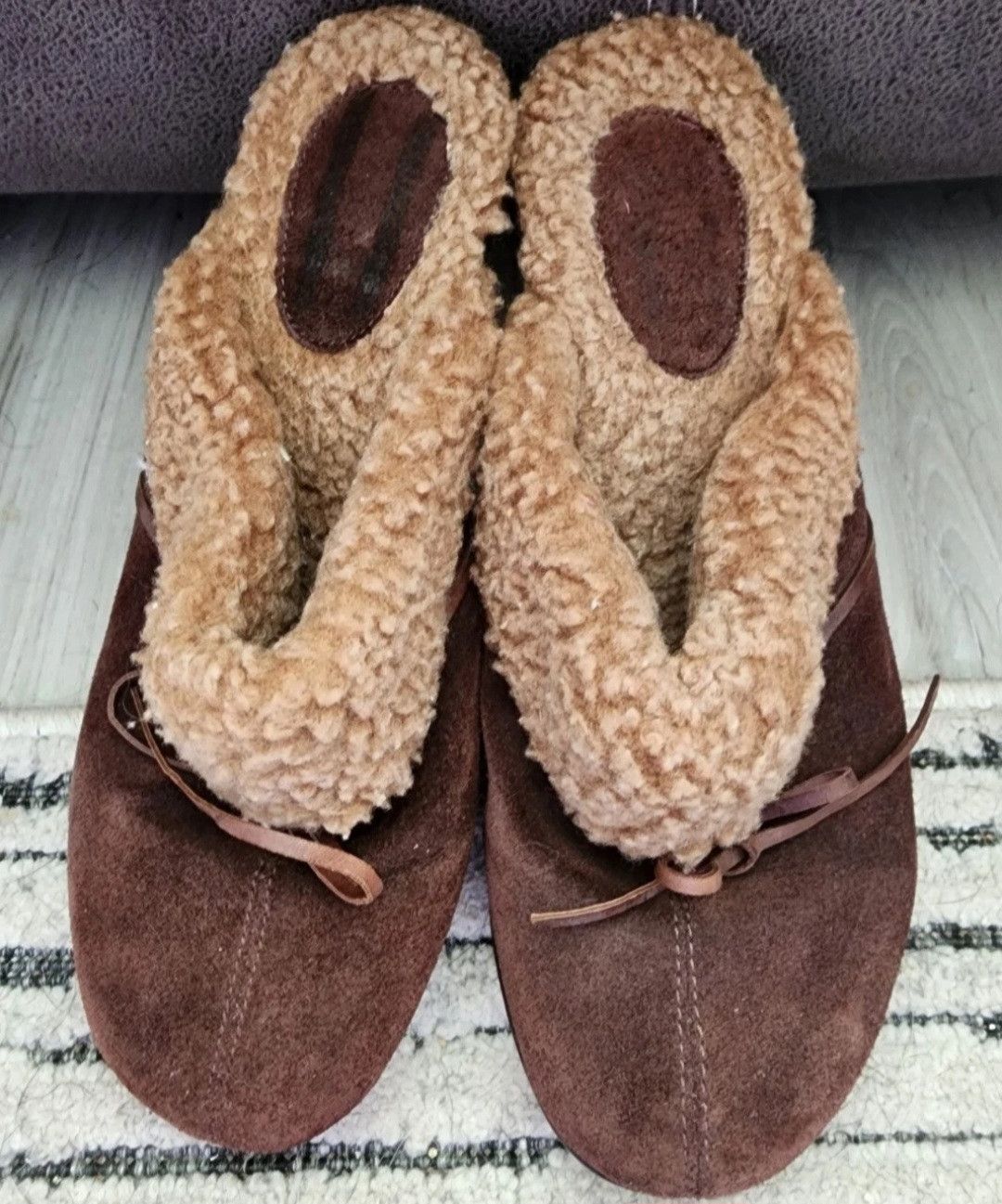 Ugg Earth Spirit Bella Brown Bow Clog Fur Leather Shoes 8.5 2.5" Size US 8.5 / IT 38.5 - 1 Thumbnail