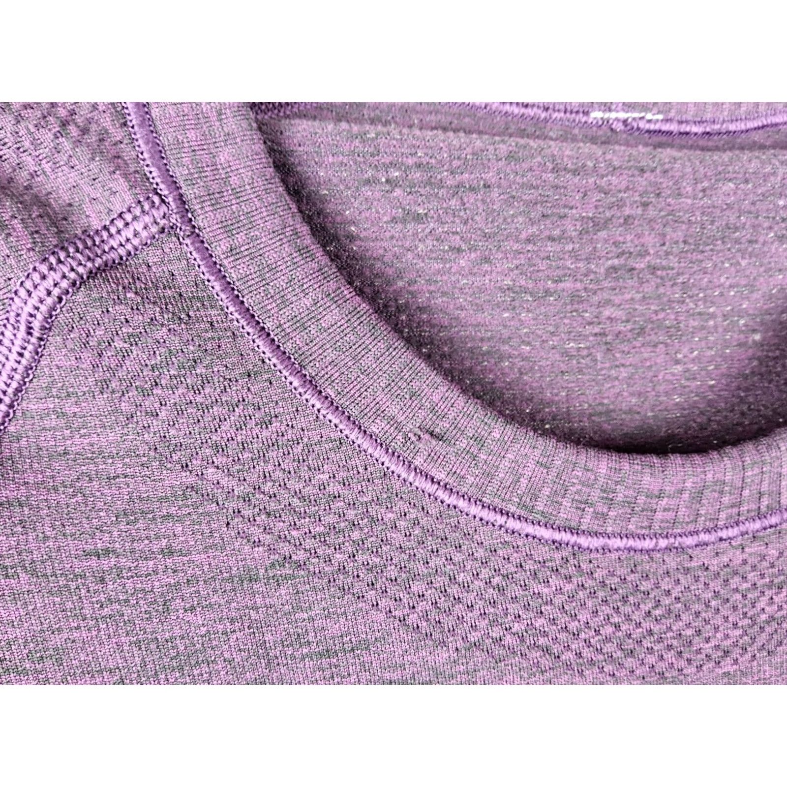 Lululemon Lululemon T-Shirt Swiftly Athletic Long Sleeve Women’s Size 4 Multicolor Striped Shirt Women, Activewear, Regular Fit Size S / US 4 / IT 40 - 4 Thumbnail