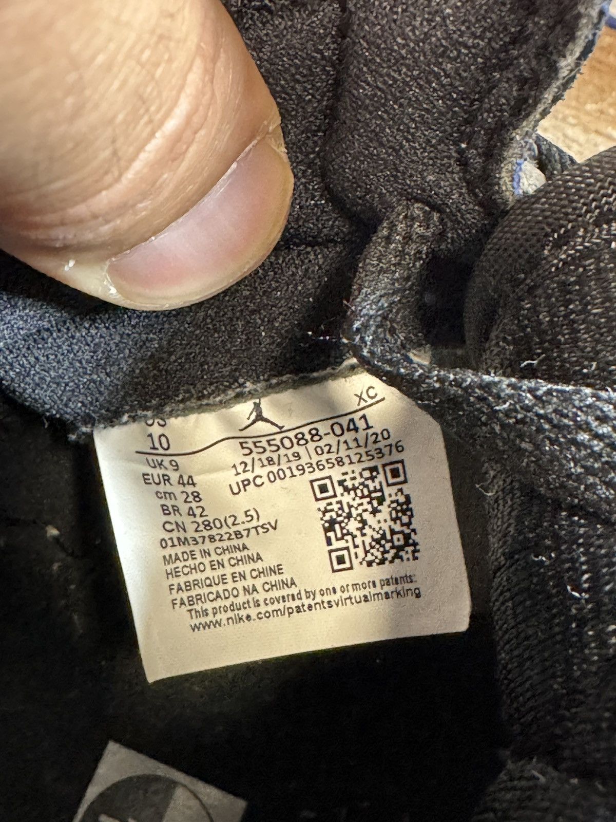 Jordan Brand Nike Air Jordan Retro 1 High OG Royal Toe 2020 Size 10 shoes Size US 10 / EU 43 - 7 Thumbnail