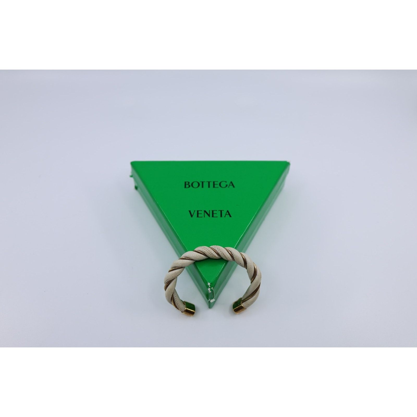 Bottega Veneta BOTTEGA VENETA Twist Cuff Gold Plated Leather Bracelet Sz M Size ONE SIZE - 1 Thumbnail