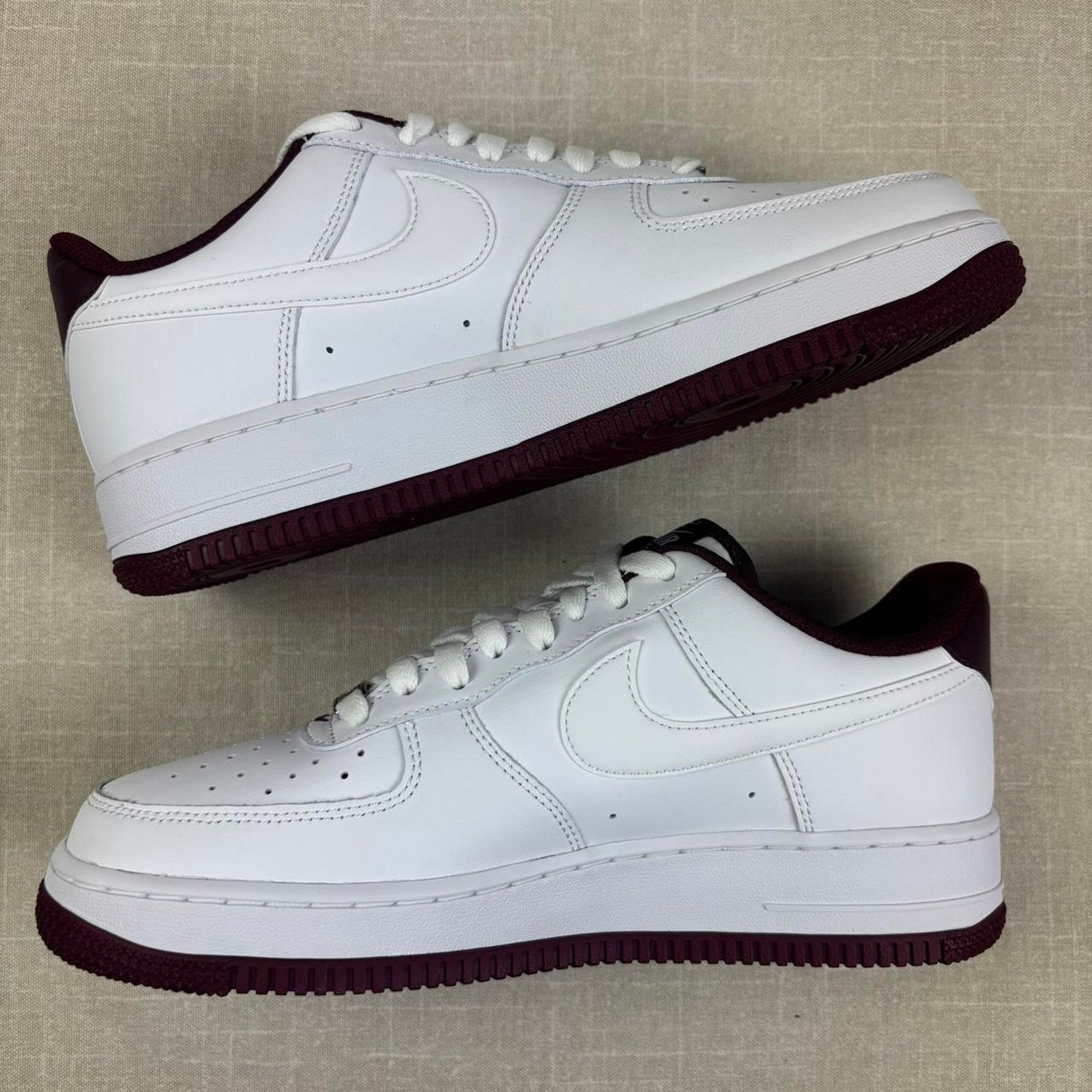 Nike 🍷 2022 Nike Air Force 1 Low '07 “White Dark Beetroot” 9M Size US 9 / EU 42 - 4 Thumbnail