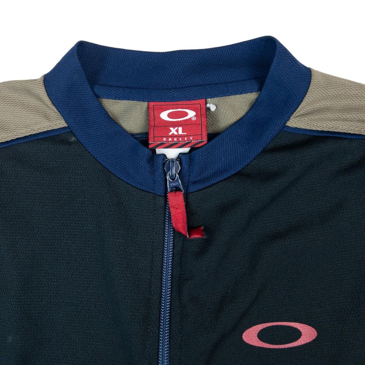Oakley Vintage Oakley Zip Up Running Jacket Size XL Size US XL / EU 56 / 4 - 4 Thumbnail