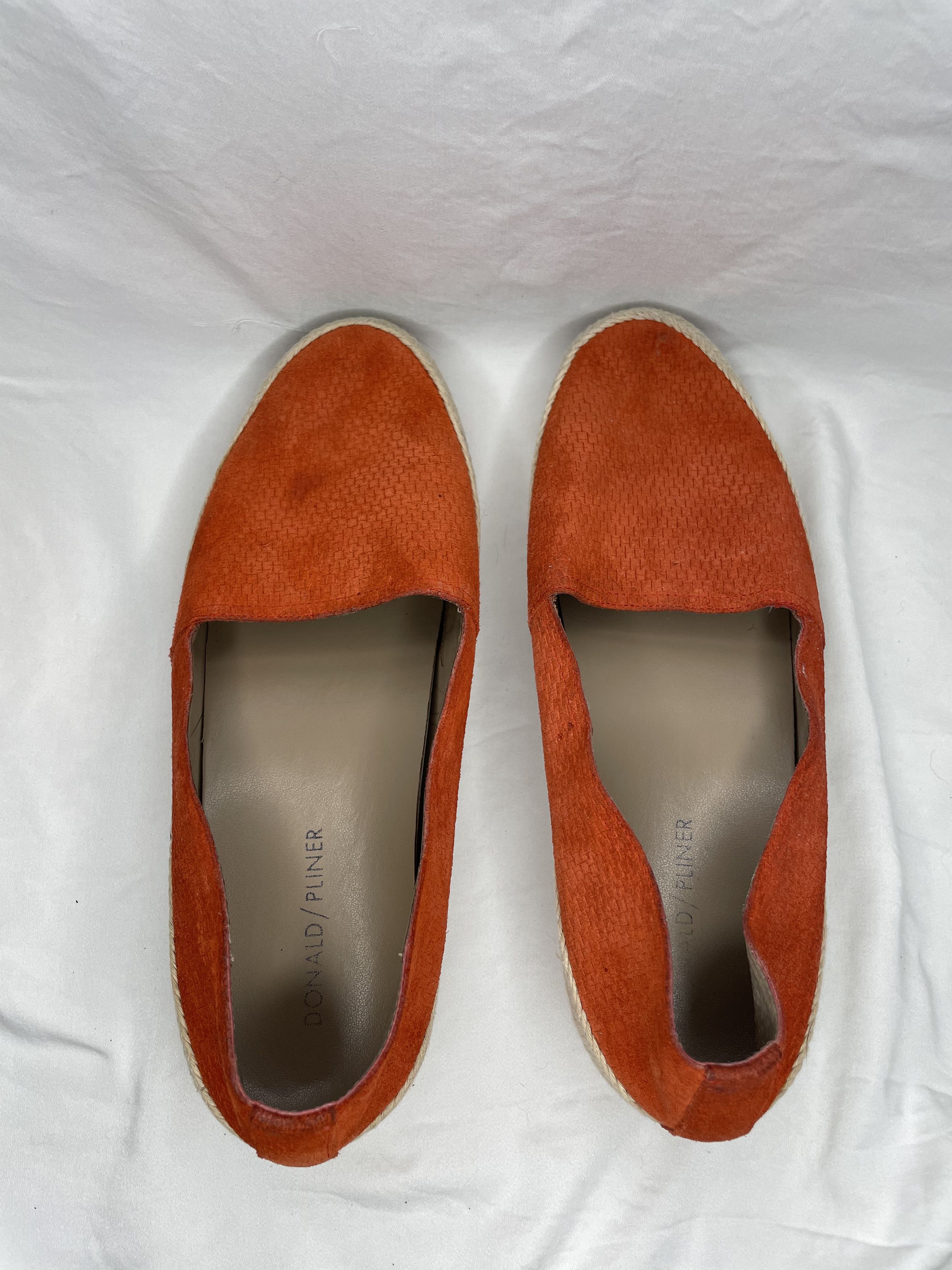 Donald Pliner Donald Pliner Orange Palm Perf Suede Slip On Sneaker Size US 8 / IT 38 - 5 Thumbnail