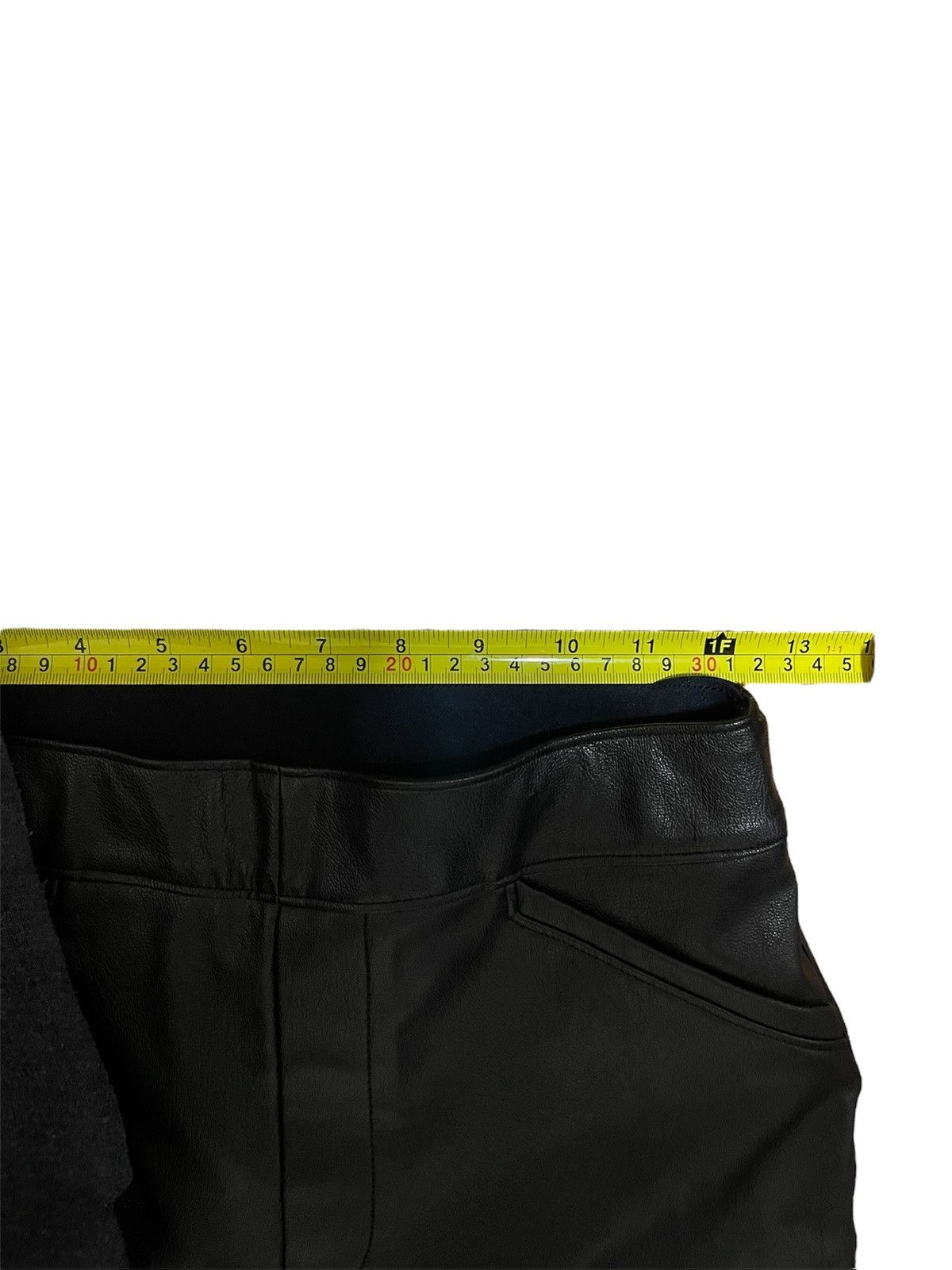 Spanx Spanx Leather Like Women Flared Black Pants Sz S Size 28" / US 6 / IT 42 - 5 Thumbnail