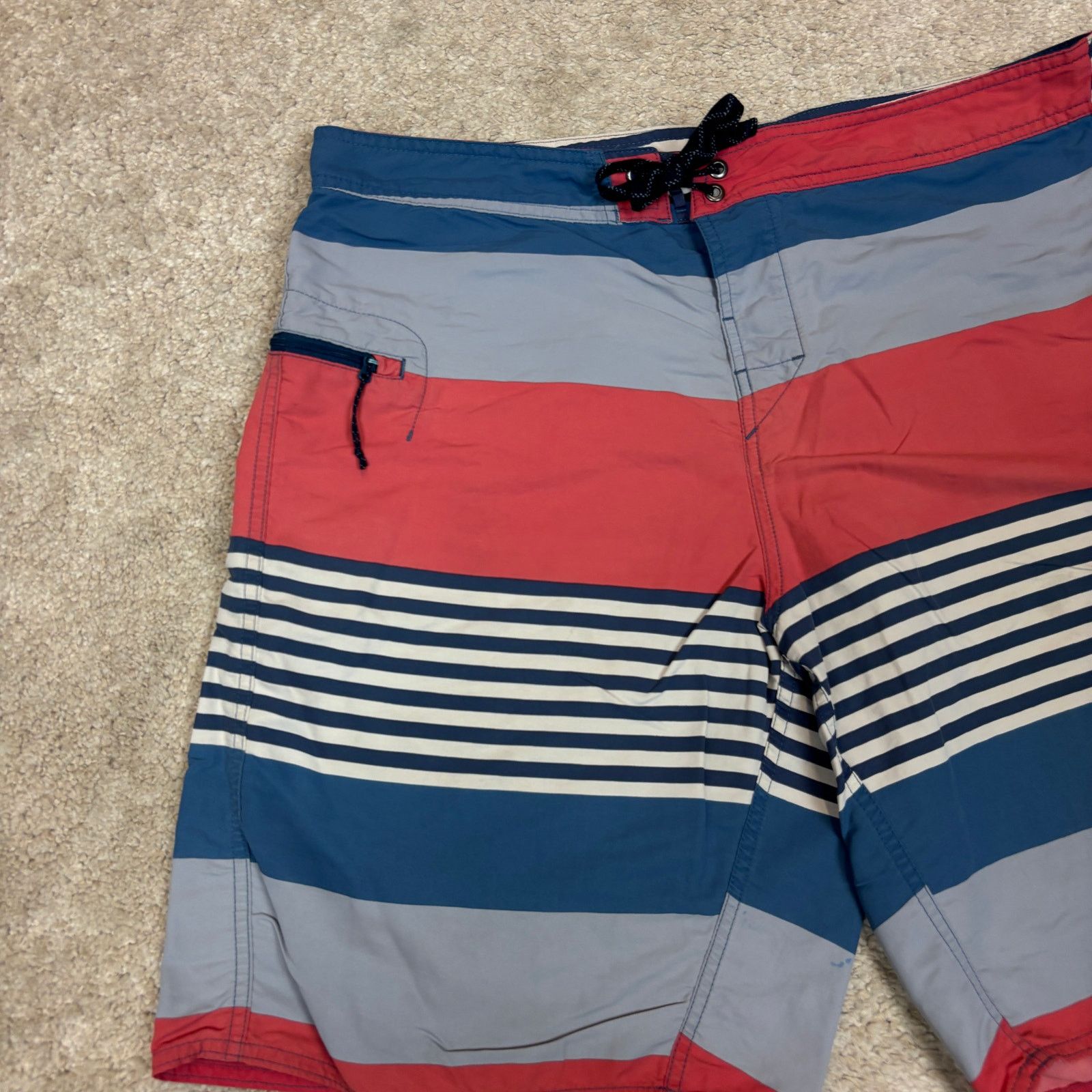 Patagonia Patagonia Wavefarer 9" Board Shorts Striped Shorts Men's 38 Size US 38 / EU 54 - 2 Thumbnail