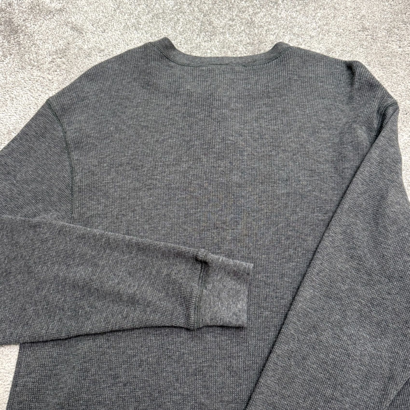 Disney VINTAGE Disney Mickey Mouse Waffle Knit Thermal Shirt Mens M Gray 90s Cartoon Size US M / EU 48-50 / 2 - 4 Thumbnail