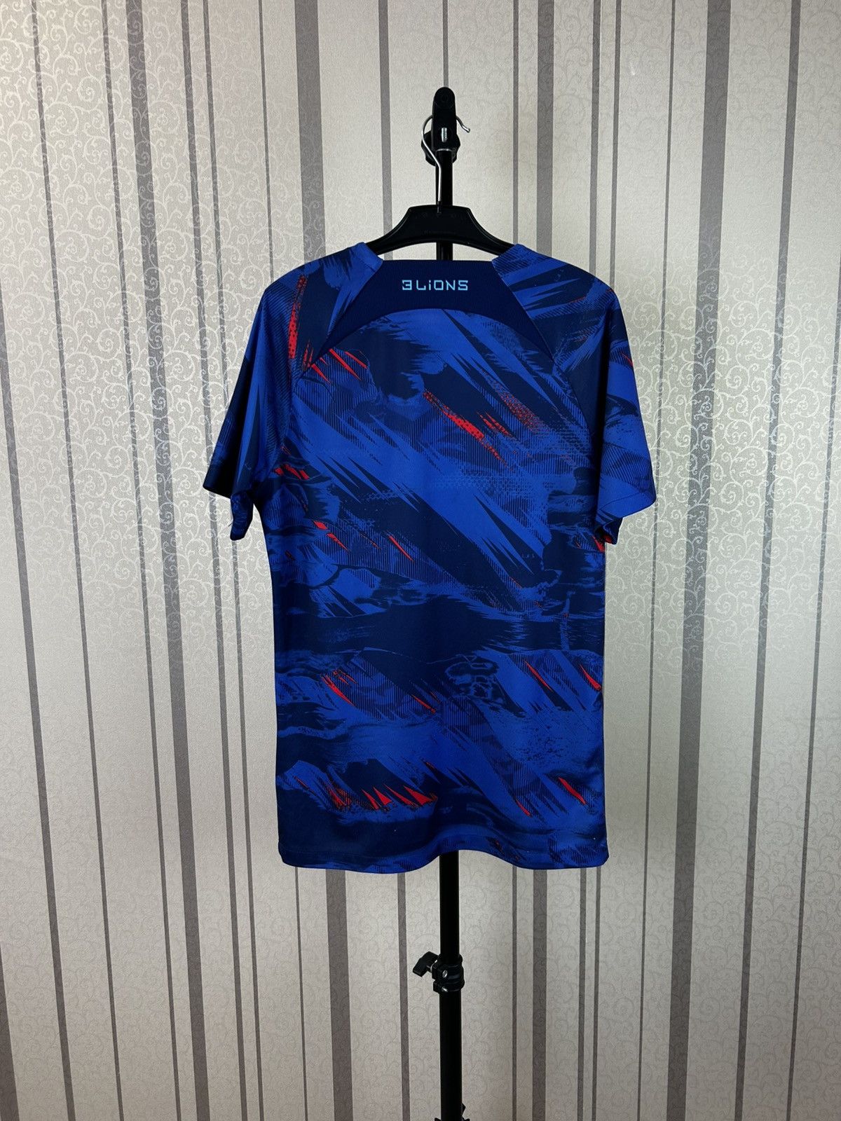 Nike Nike England 2022/2023 Jersey Size S Size US S / EU 44-46 / 1 - 4 Thumbnail