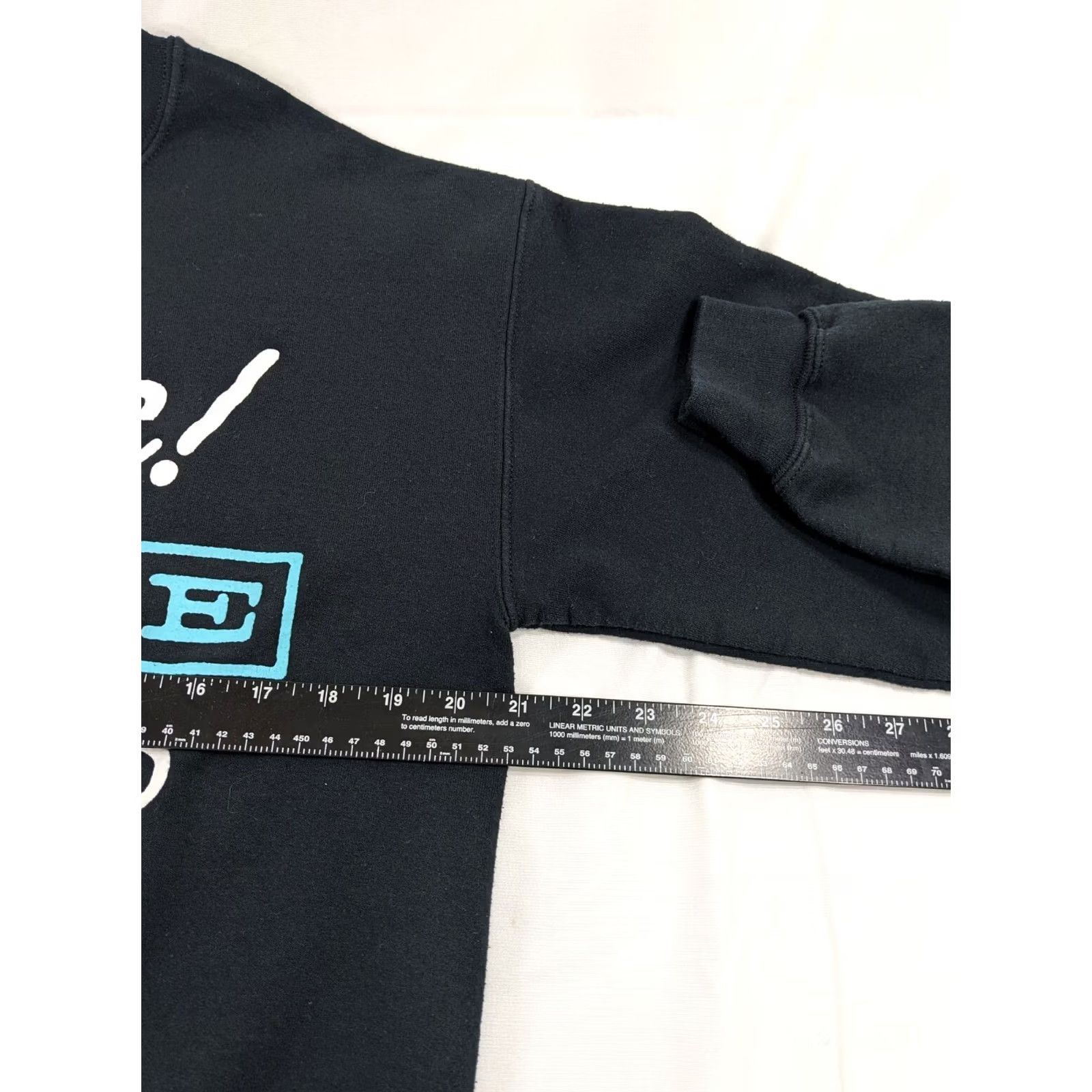 Gildan Panic At The Disco Crew Neck Sweatshirt Black Heavy Medium Band Shirt EUC Size US M / EU 48-50 / 2 - 6 Thumbnail