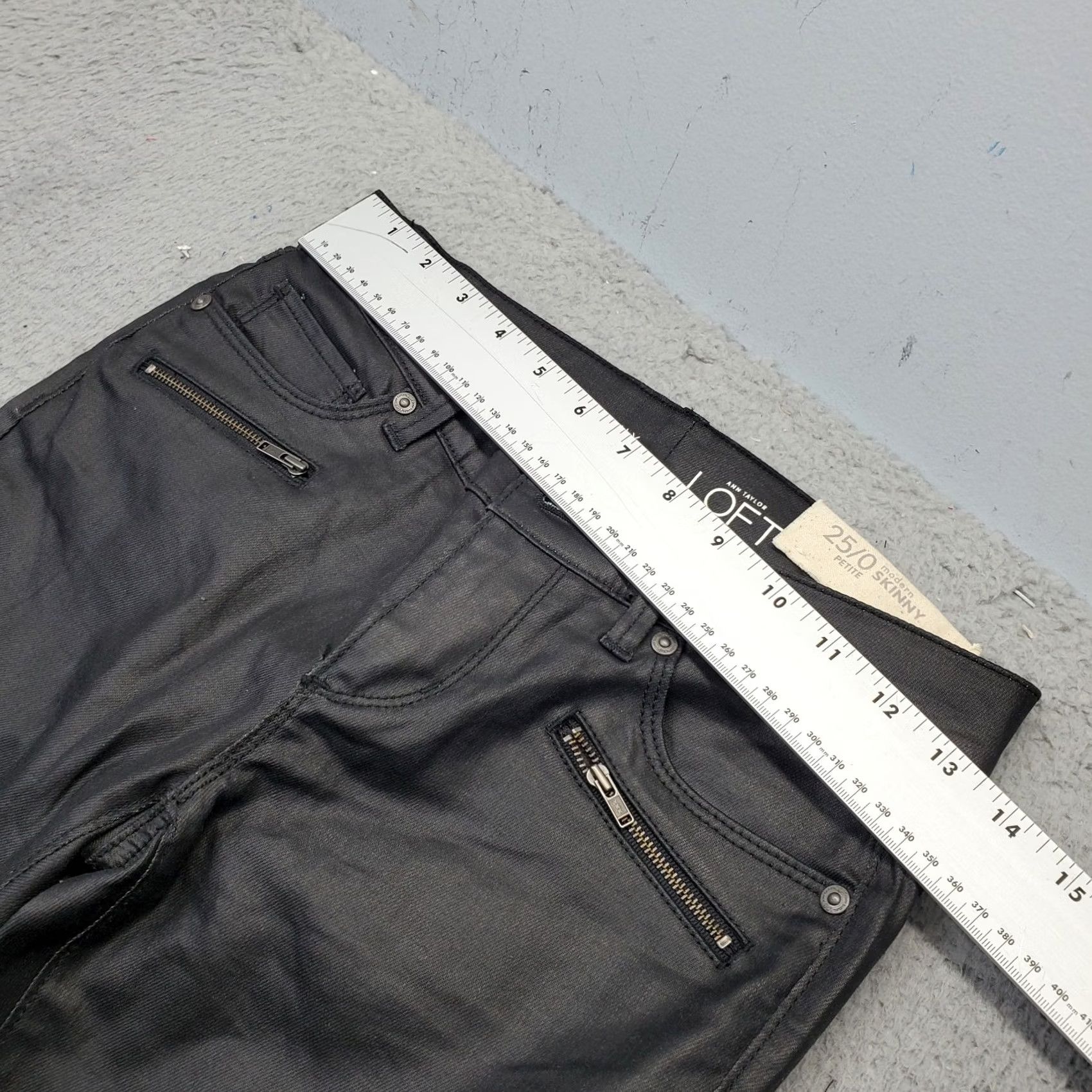 Loft LOFT Ann Taylor Pants Womens 0P Black Stretch High Waisted Modern Skinny Leg casual travel Women Size 0P Black Skinny Pants Size 25" / US 0 / IT 36 - 3 Thumbnail