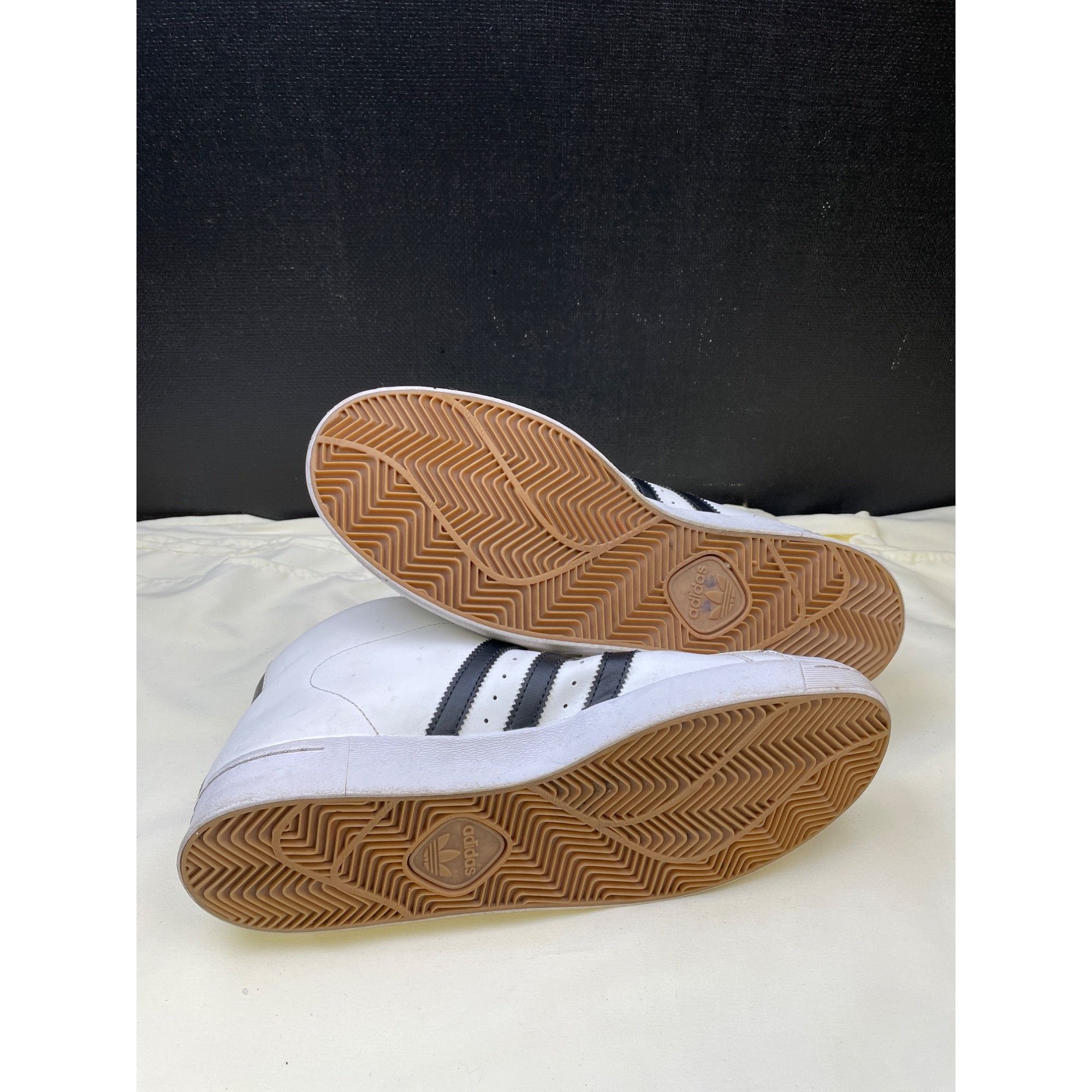 Adidas Adidas Mens White Black Pro High Top Sneakers Shoes Size 12 Size US 12 / EU 45 - 7 Thumbnail