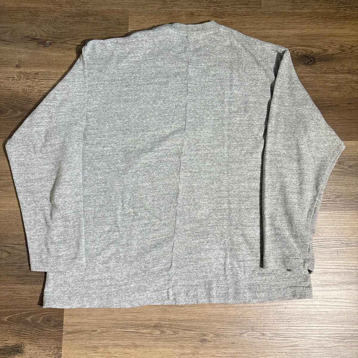 John Elliott John Elliott Long Sleeve Grey Shirt Size 3/L Size US L / EU 52-54 / 3 - 2 Thumbnail