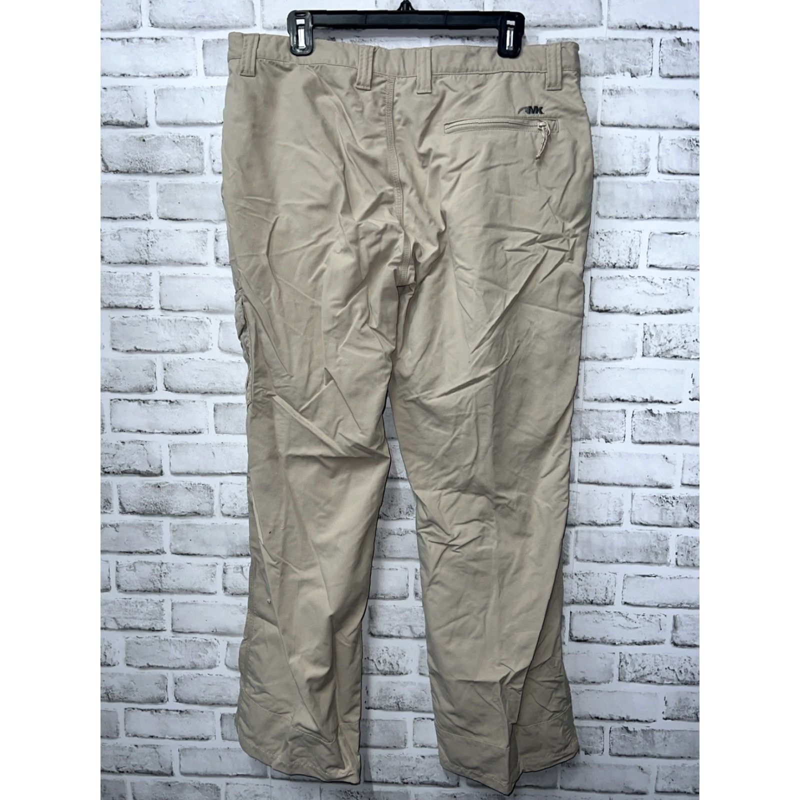 Mountain Khakis Mountain Khakis Beige Hiking Pants Mens 38x30 Regular Khakis Inseam 30 Beige Hiking Pants Mens 38x30 Regular Khakis Mountain Khakis Size US 38 / EU 54 - 4 Thumbnail