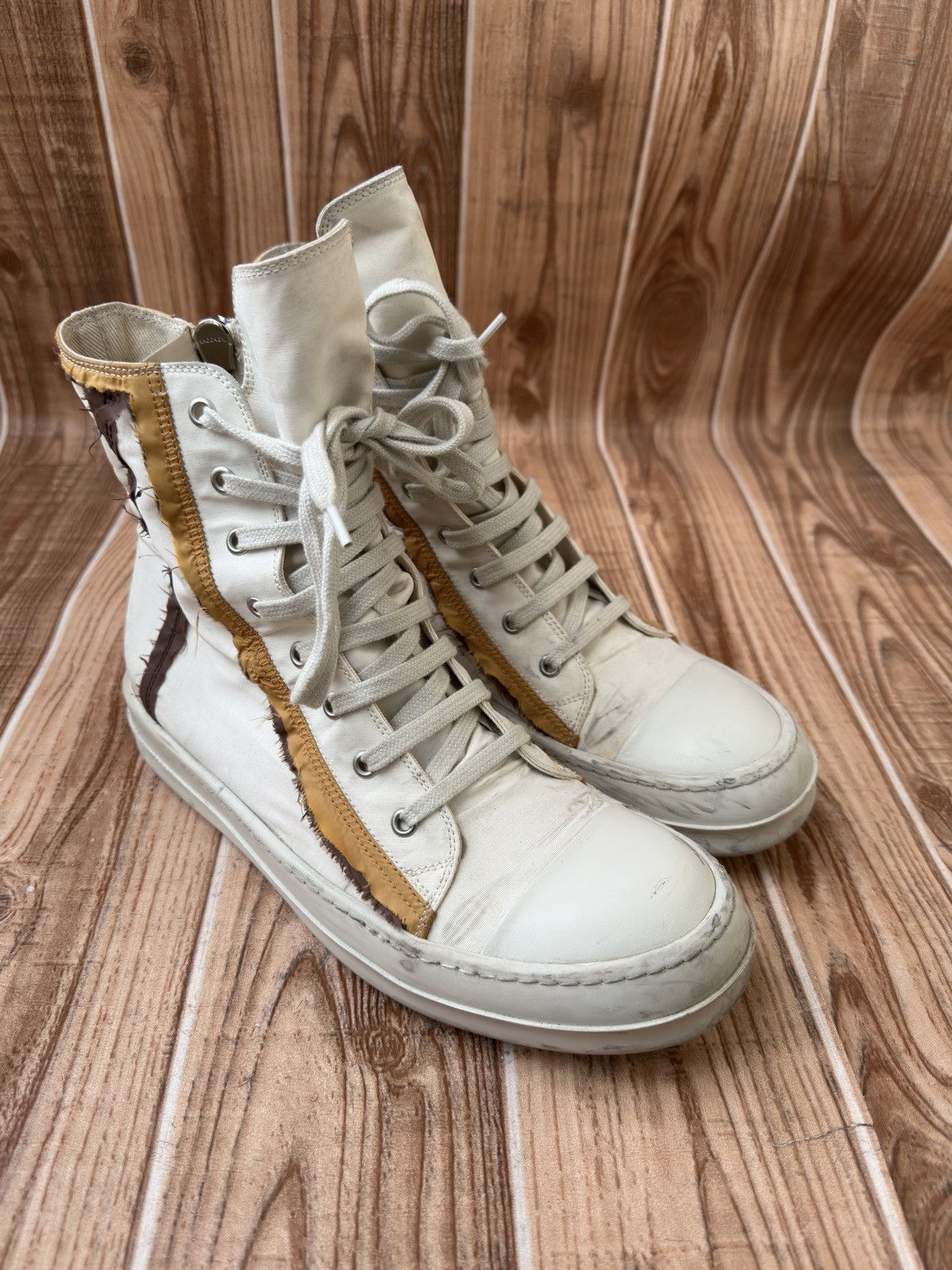 Rick Owens RARE Rick Owens White Megalace Geobaskets | Grailed