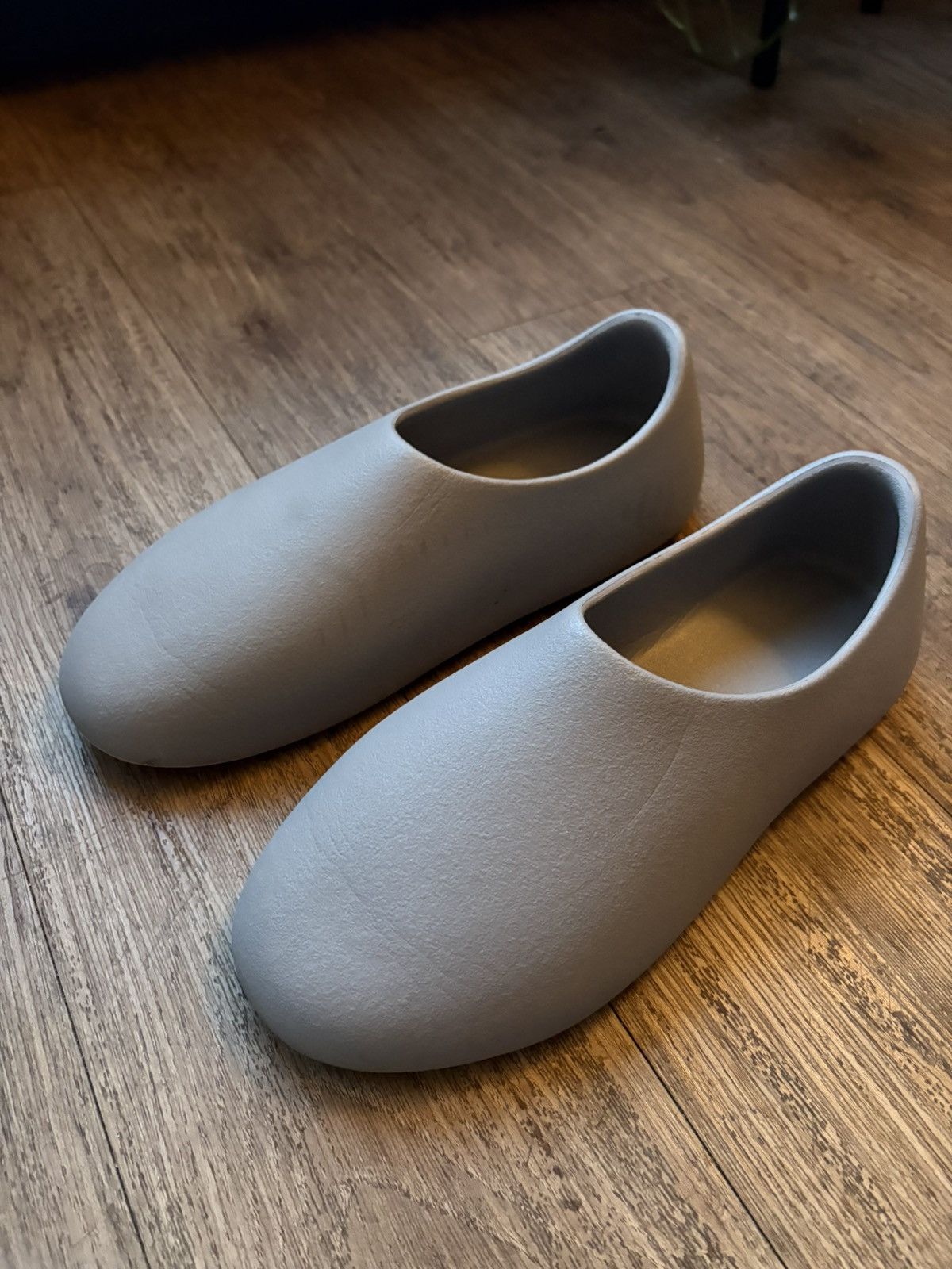 Yeezy Yeezy SL-01 slip-ons Size US 9 / EU 42 - 2 Thumbnail