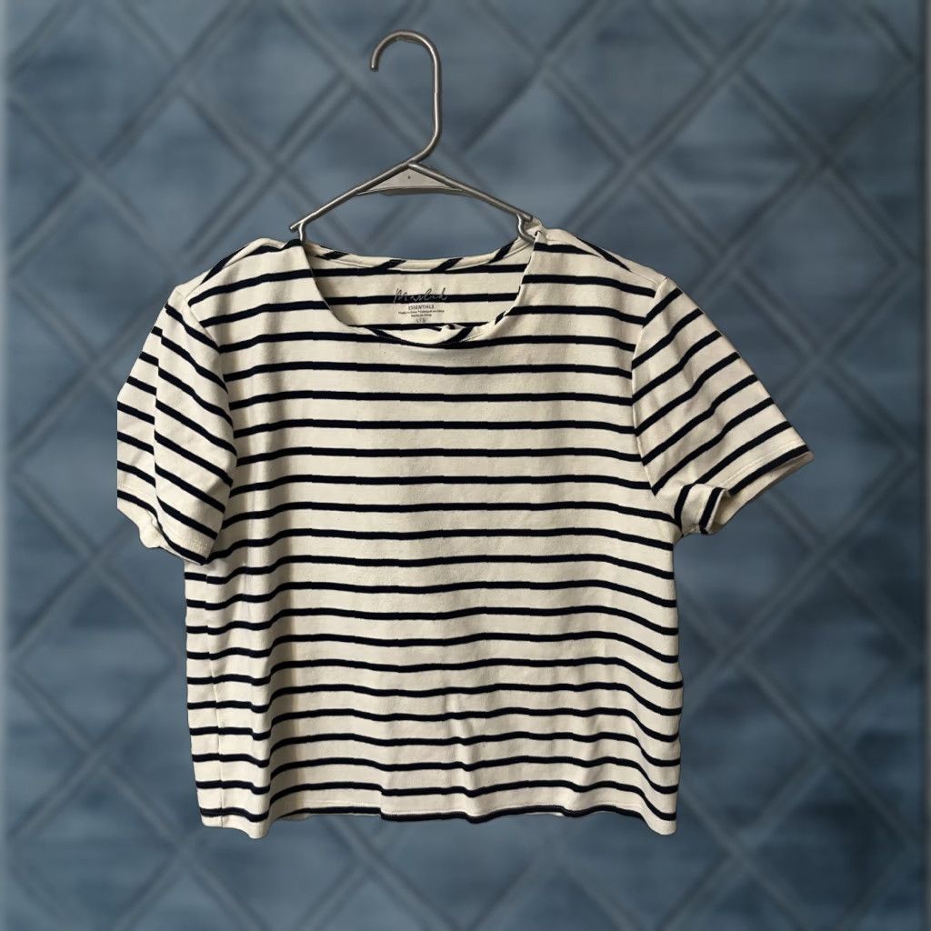 Vintage Marled Essentials Top Women L Blue White Striped Short Sleeve Round Neck Pullover T-Shirt Casual Workwear Size L / US 10 / IT 46 - 1 Thumbnail