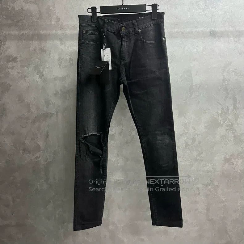 Saint Laurent Paris Saint Laurent Paris Classic Black Destroyed Straight Leg C Size US 28 / EU 44 - 1 Thumbnail