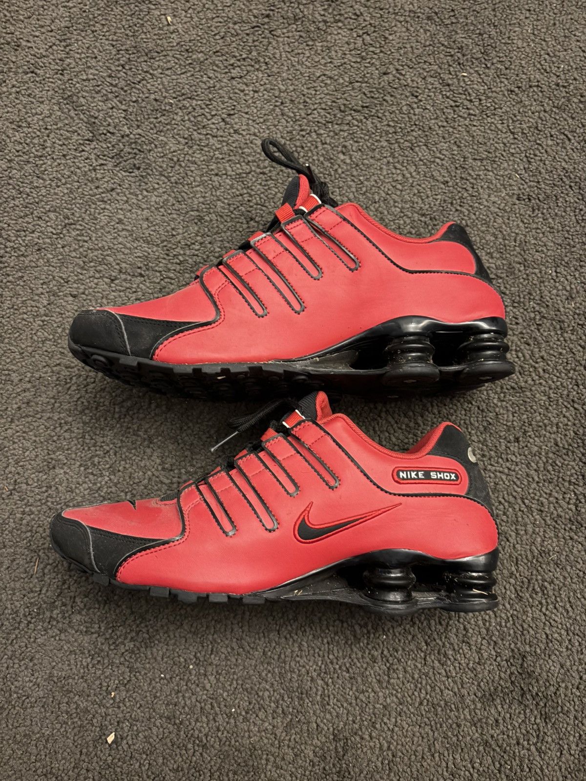 Nike Nike Shox NZ University Red Size US 9 / EU 42 - 2 Thumbnail
