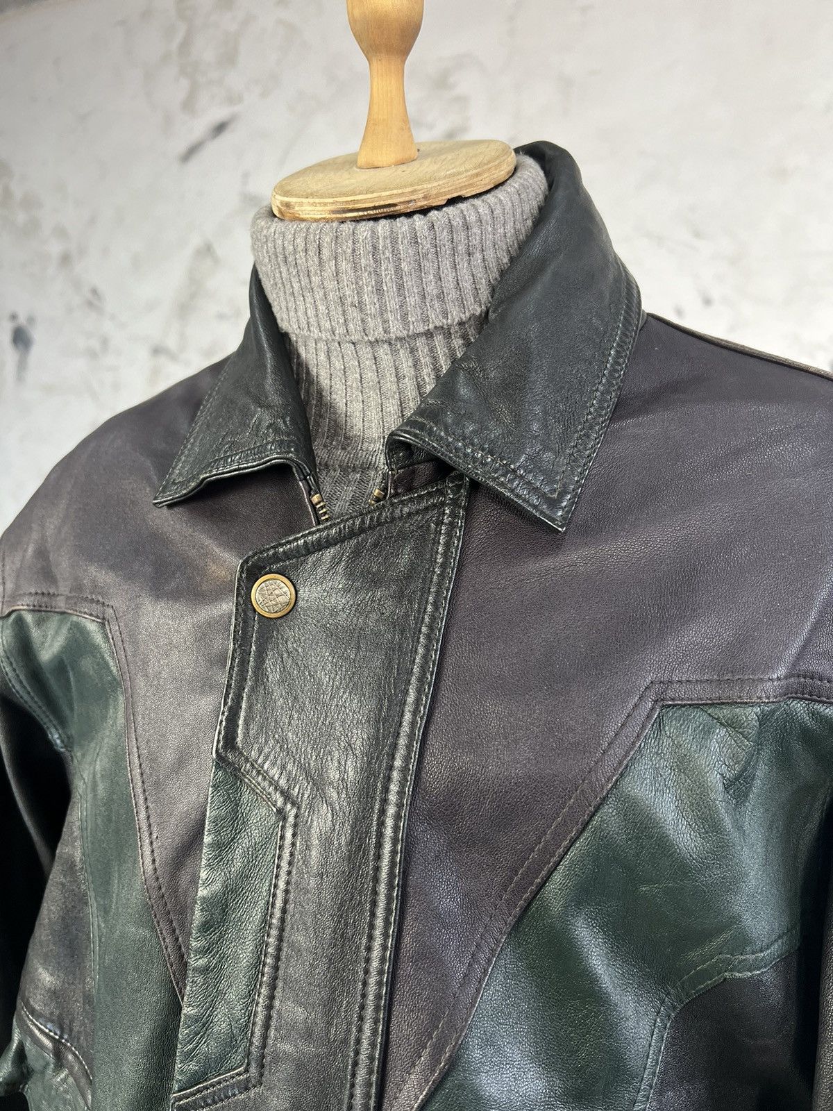 Angelo Litrico Vintage Angelo Litrico Leather Bomber Jacket Size 46 S - M Size US M / EU 48-50 / 2 - 3 Thumbnail