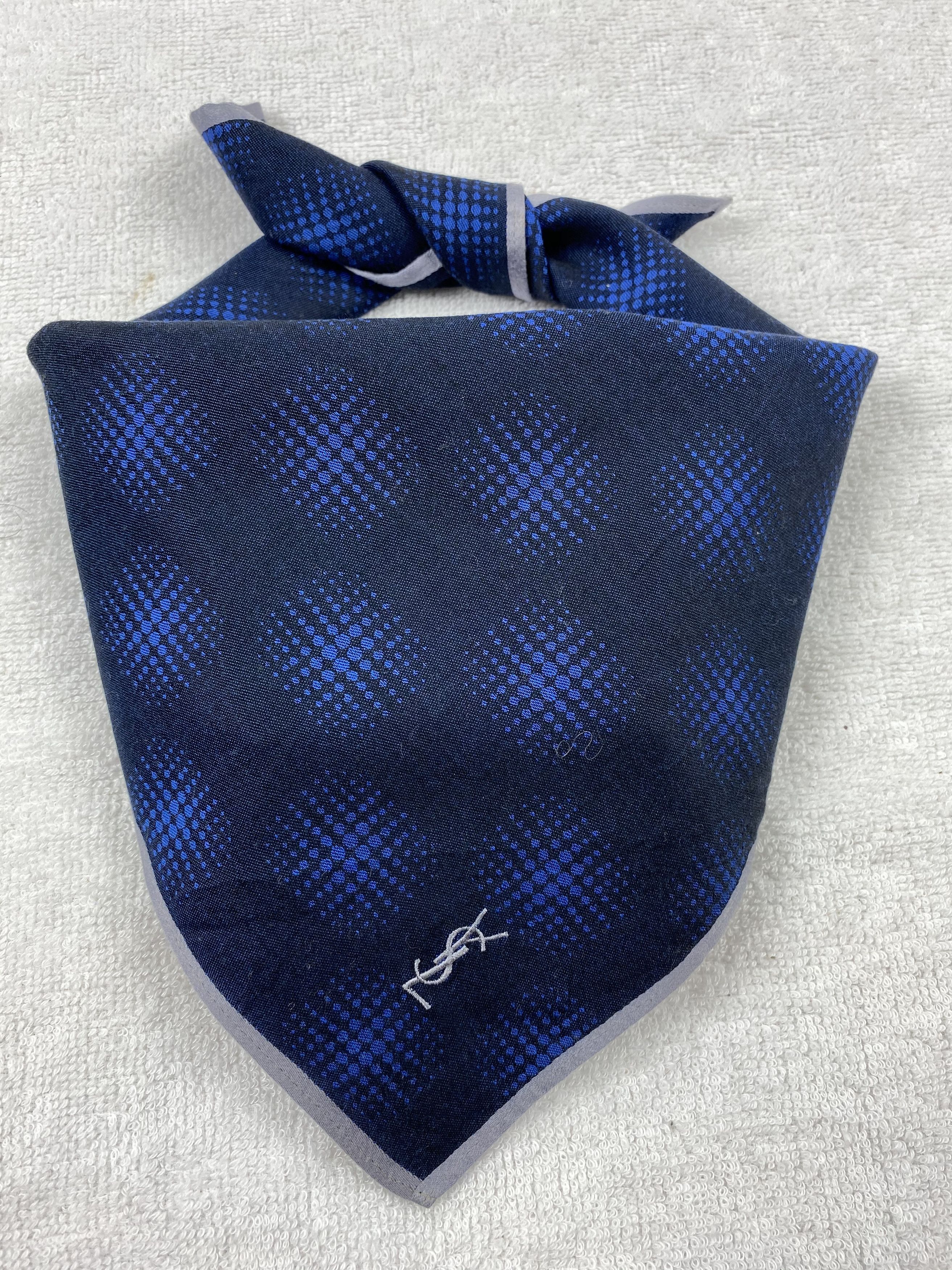 Yves Saint Laurent Yves Saint Laurent Handkerchief / Bandana / Neckerchief Size ONE SIZE - 1 Thumbnail