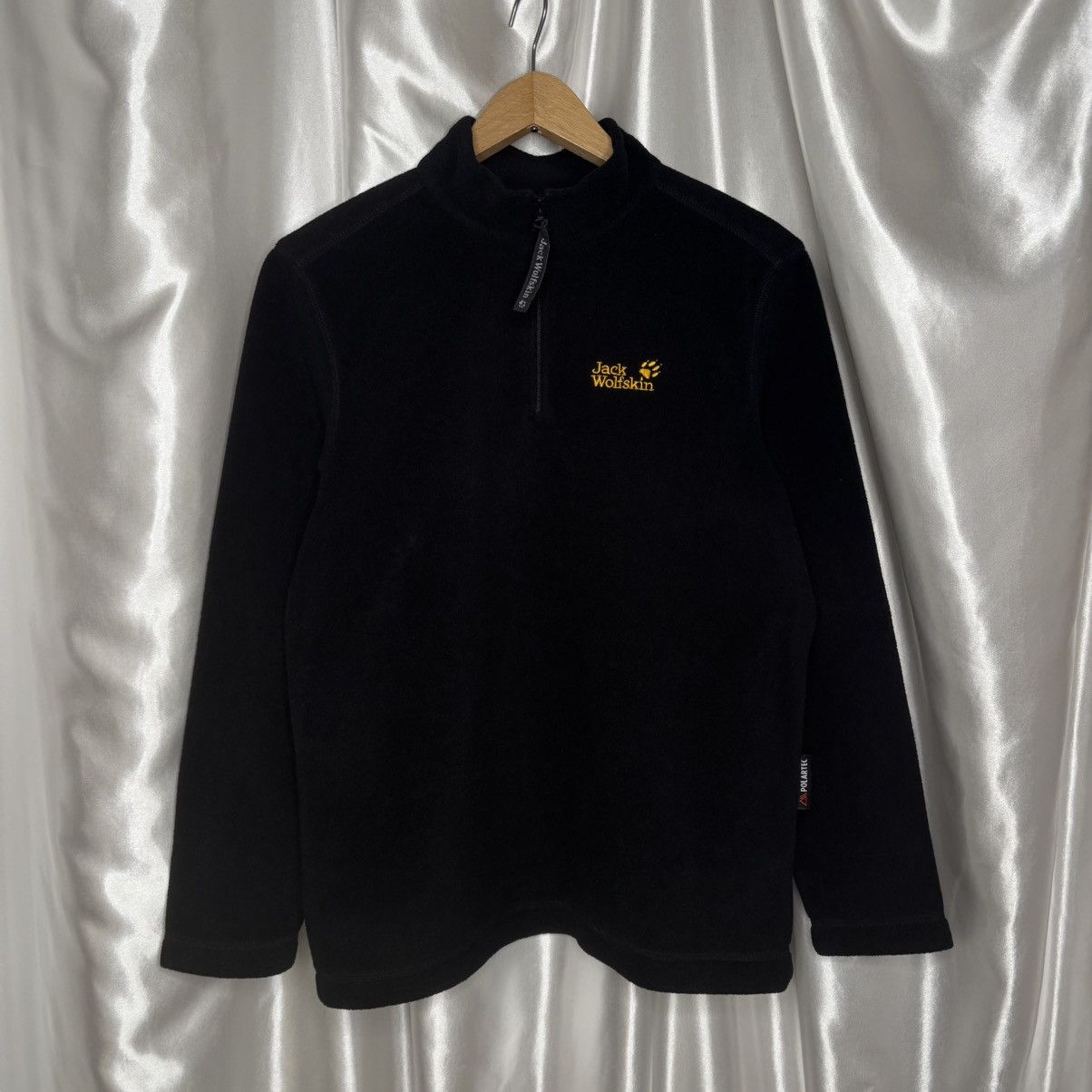 Jack Wolfskin × Vintage black Jack wolfskin fleece sweatshirt with logo embroidery Size US S / EU 44-46 / 1 - 4 Thumbnail