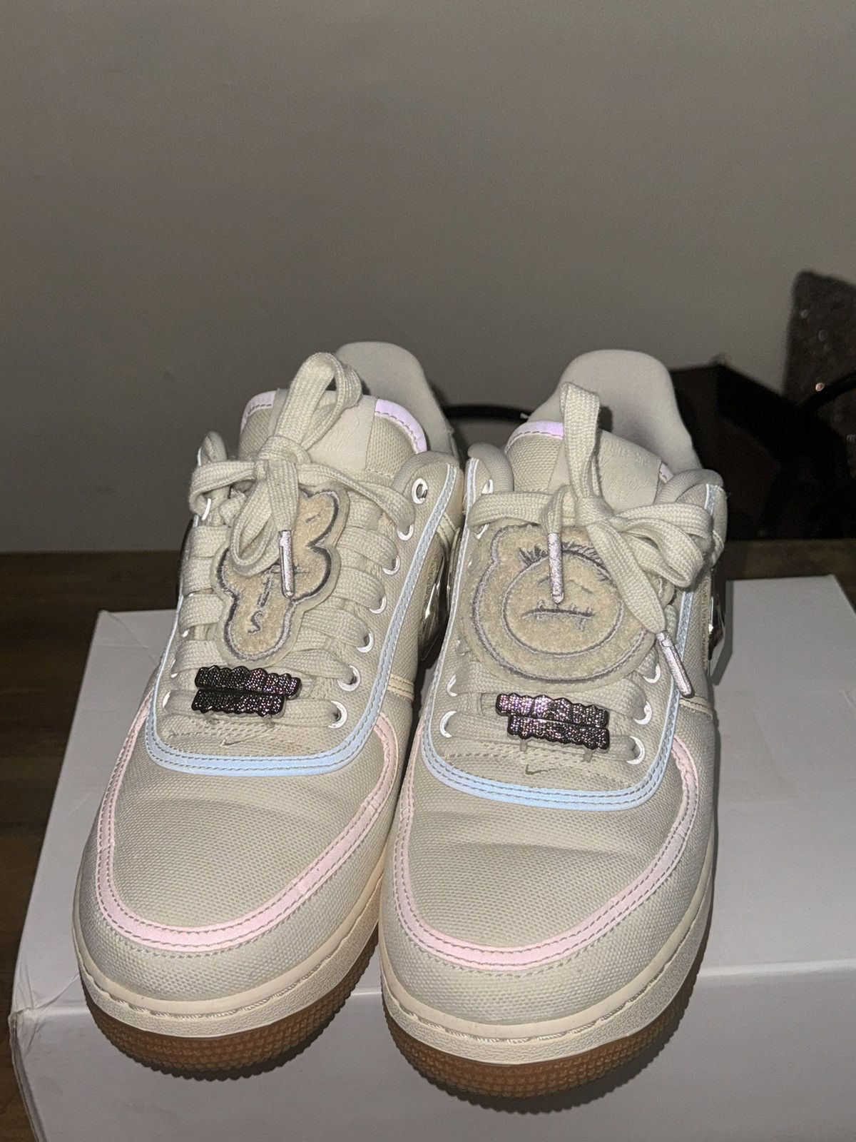 travis scott air force 1 sail glow in the dark