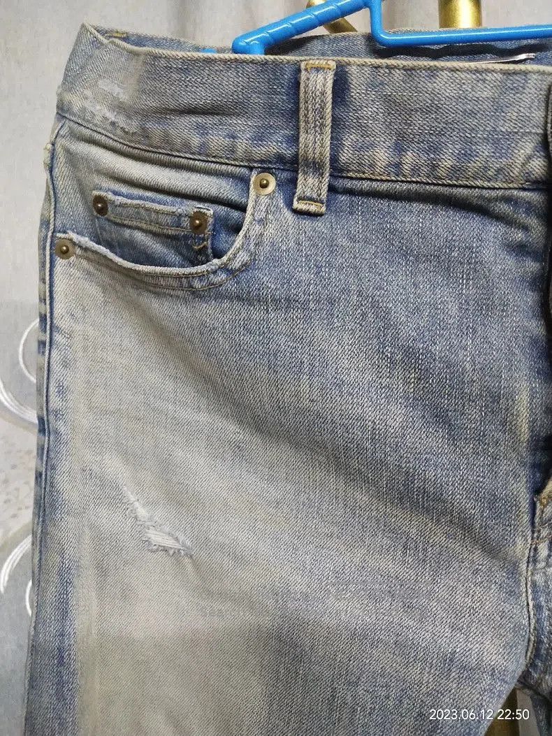 Saint Laurent Paris Saint Laurent Distressed Denim Jeans. Size US 31 - 9 Thumbnail