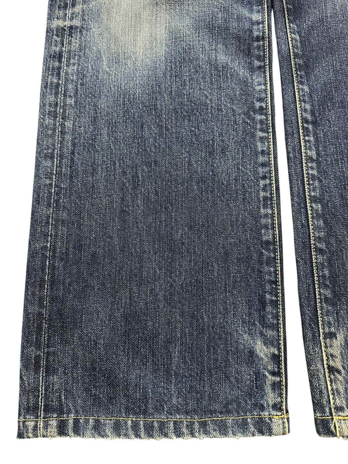 Uniqlo Vintage Japanese Uniqlo Blue Faded Wash Style Jeans Size US 34 / EU 50 - 7 Thumbnail