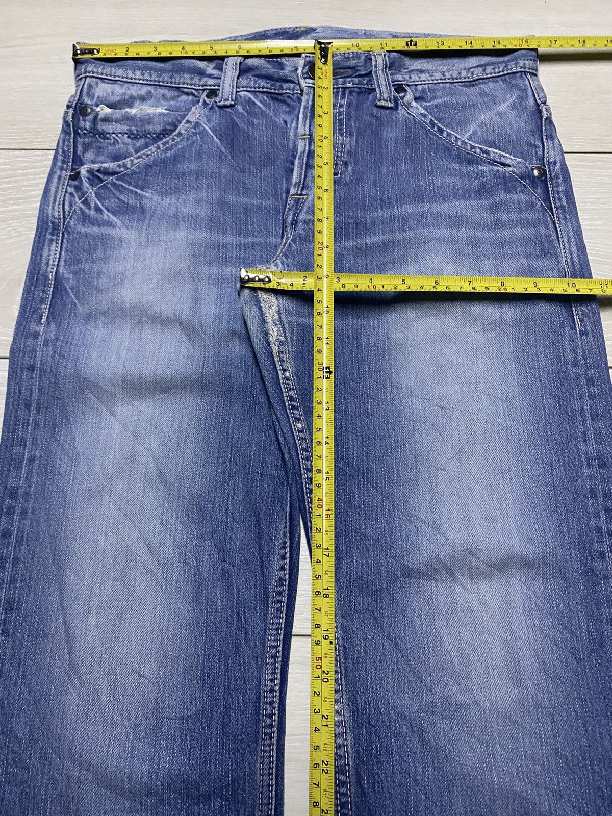 Vintage Japanese Brand Faded Wash Distressed Slim Straight