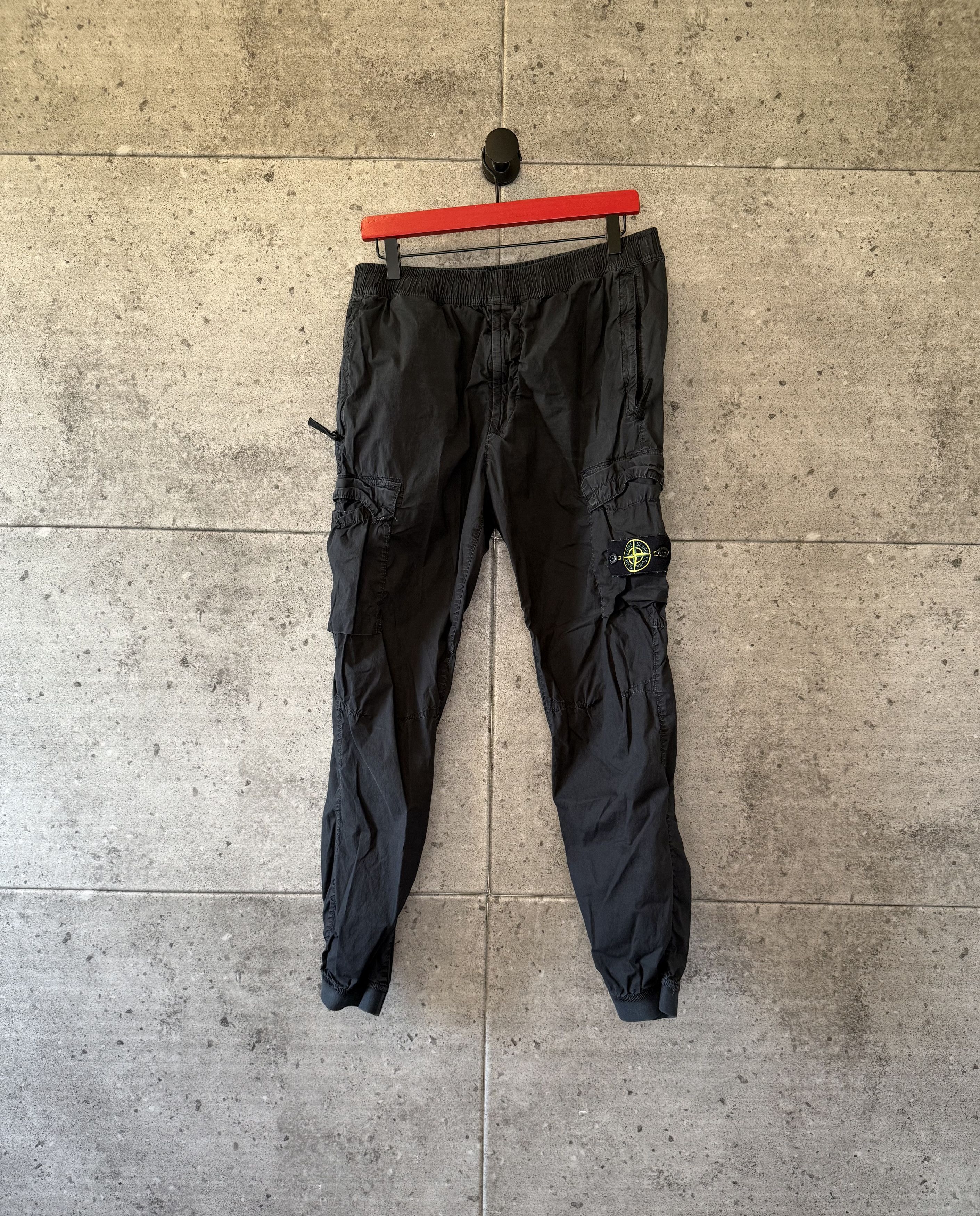 Stone Island Stone island cargo joggers Size US 31 - 1 Thumbnail